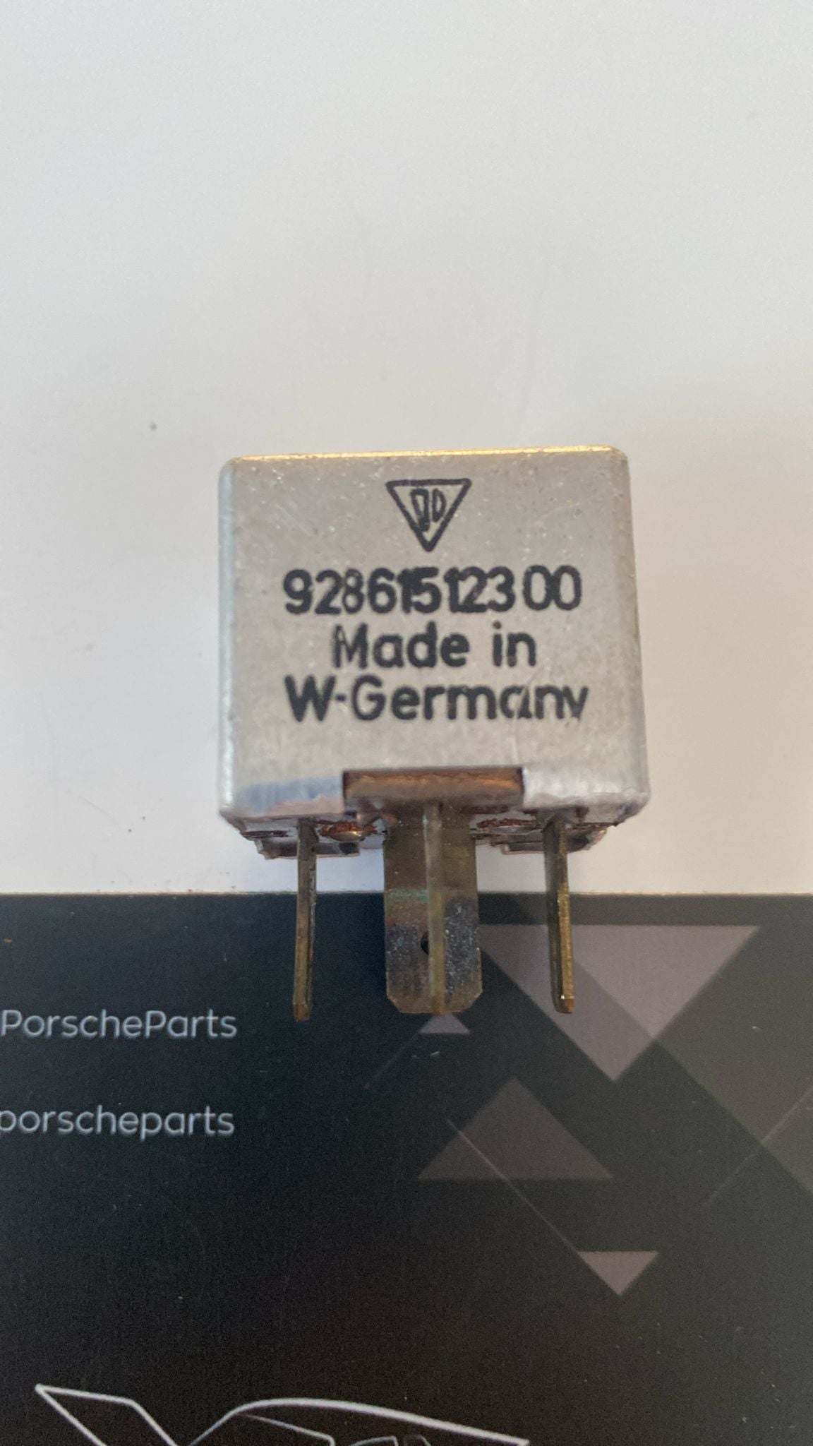 Porsche 928 relay, used 92861512300