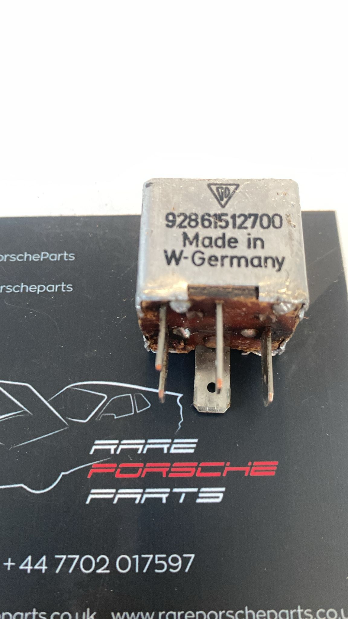 Porsche 928 headlight relay, used 92861512700