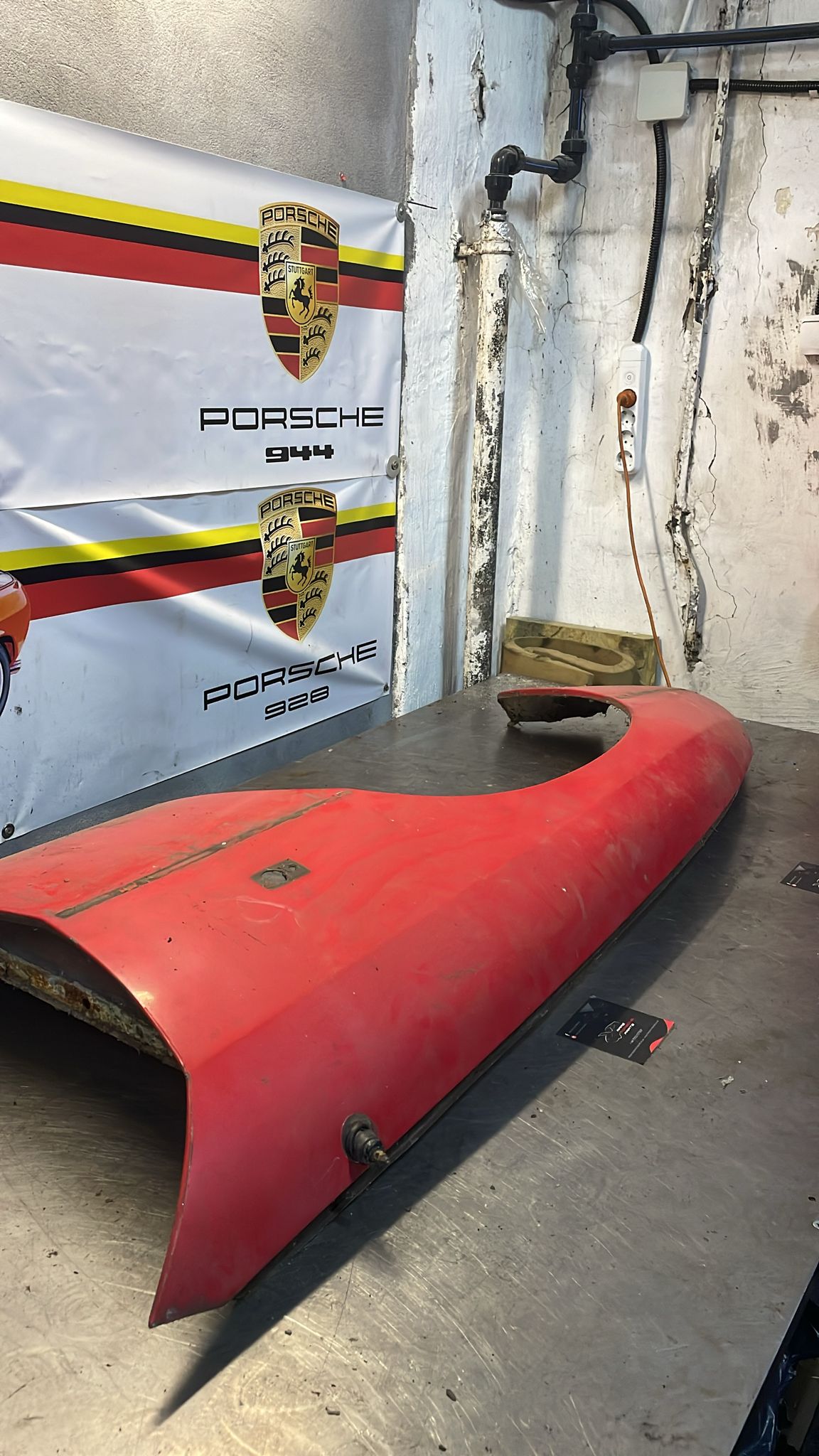 Porsche 924 left front wing 477821021 spares or repair