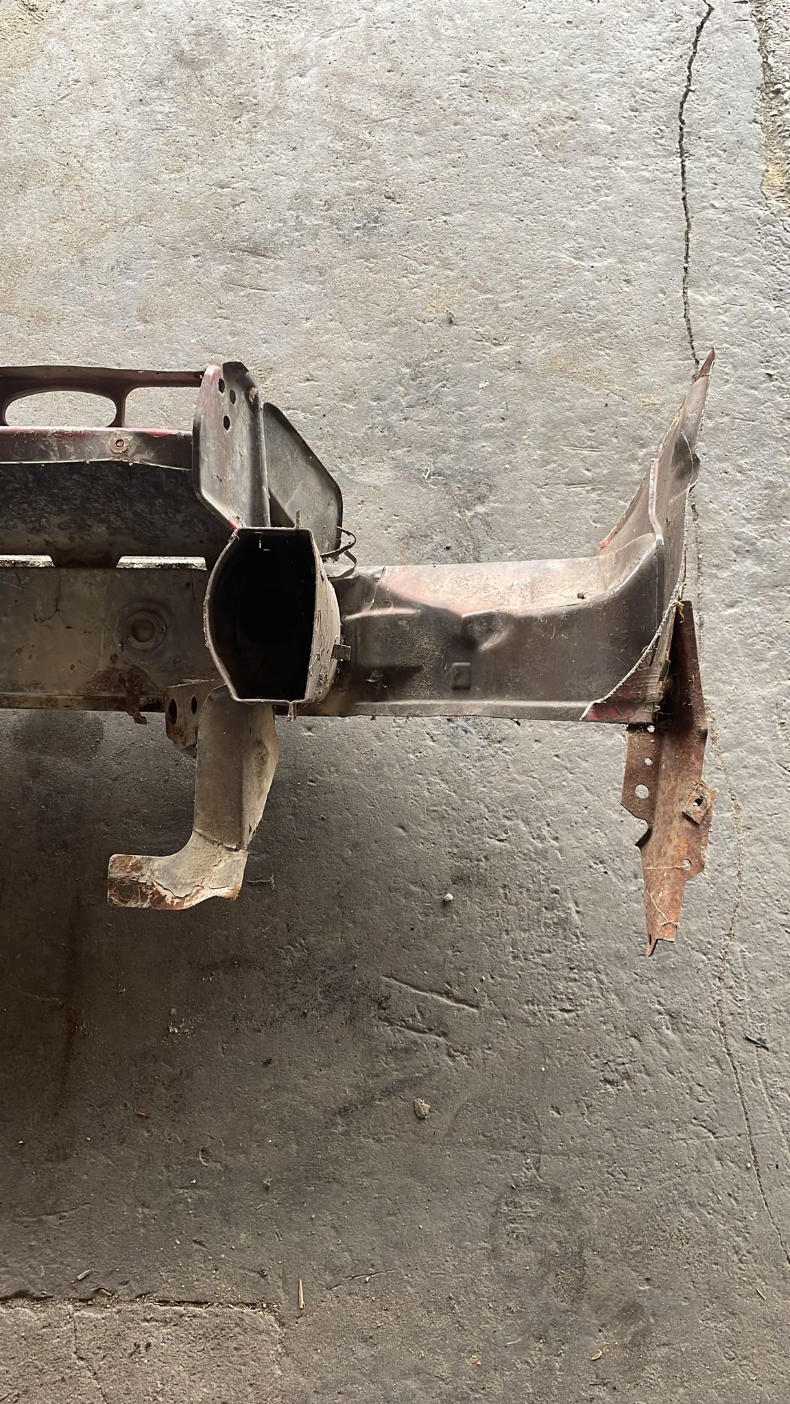 Porsche 924 front section cut, 477805591 