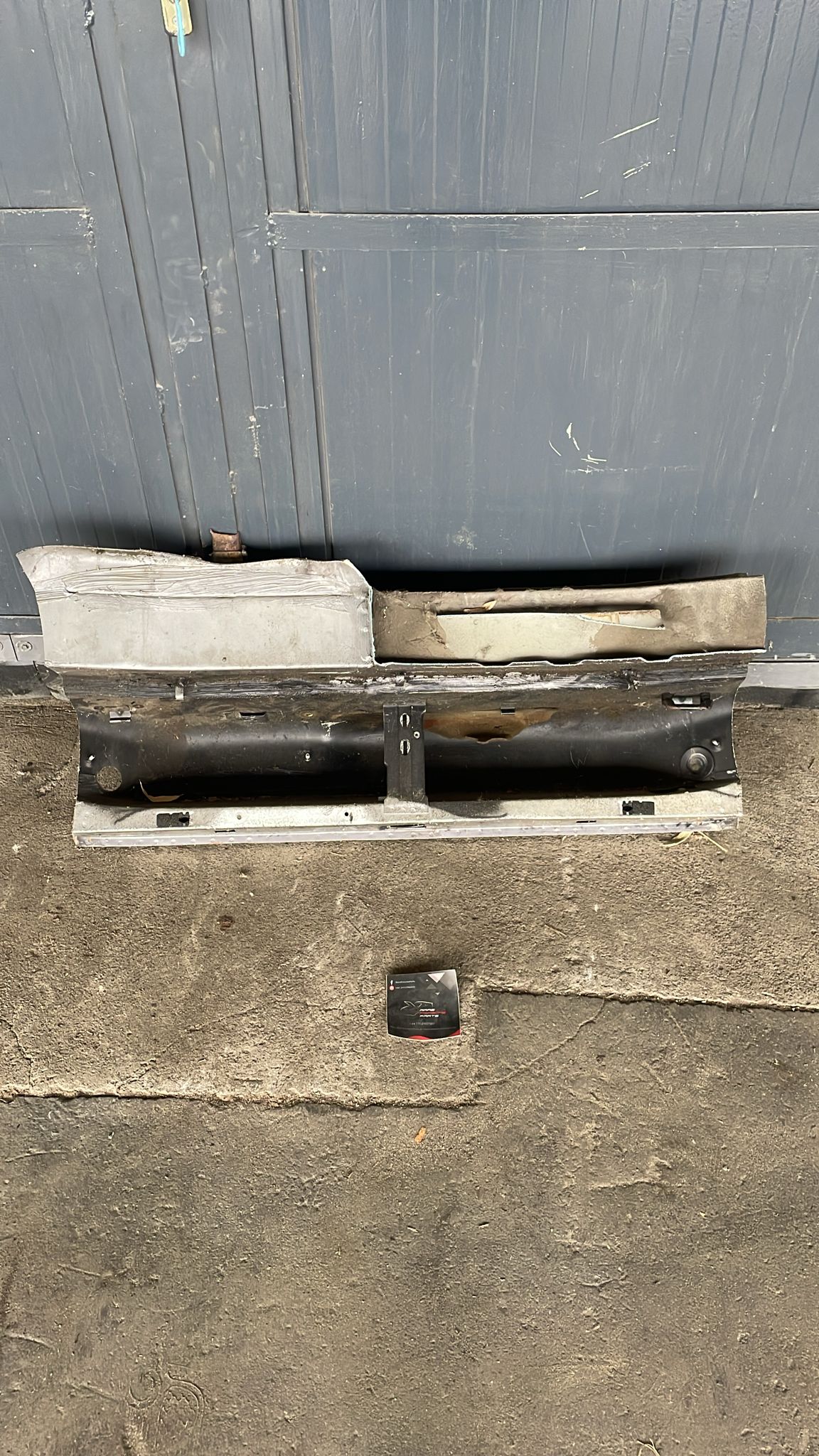Porsche 928 rear panel cut 92850208104 – Rare Porsche Parts