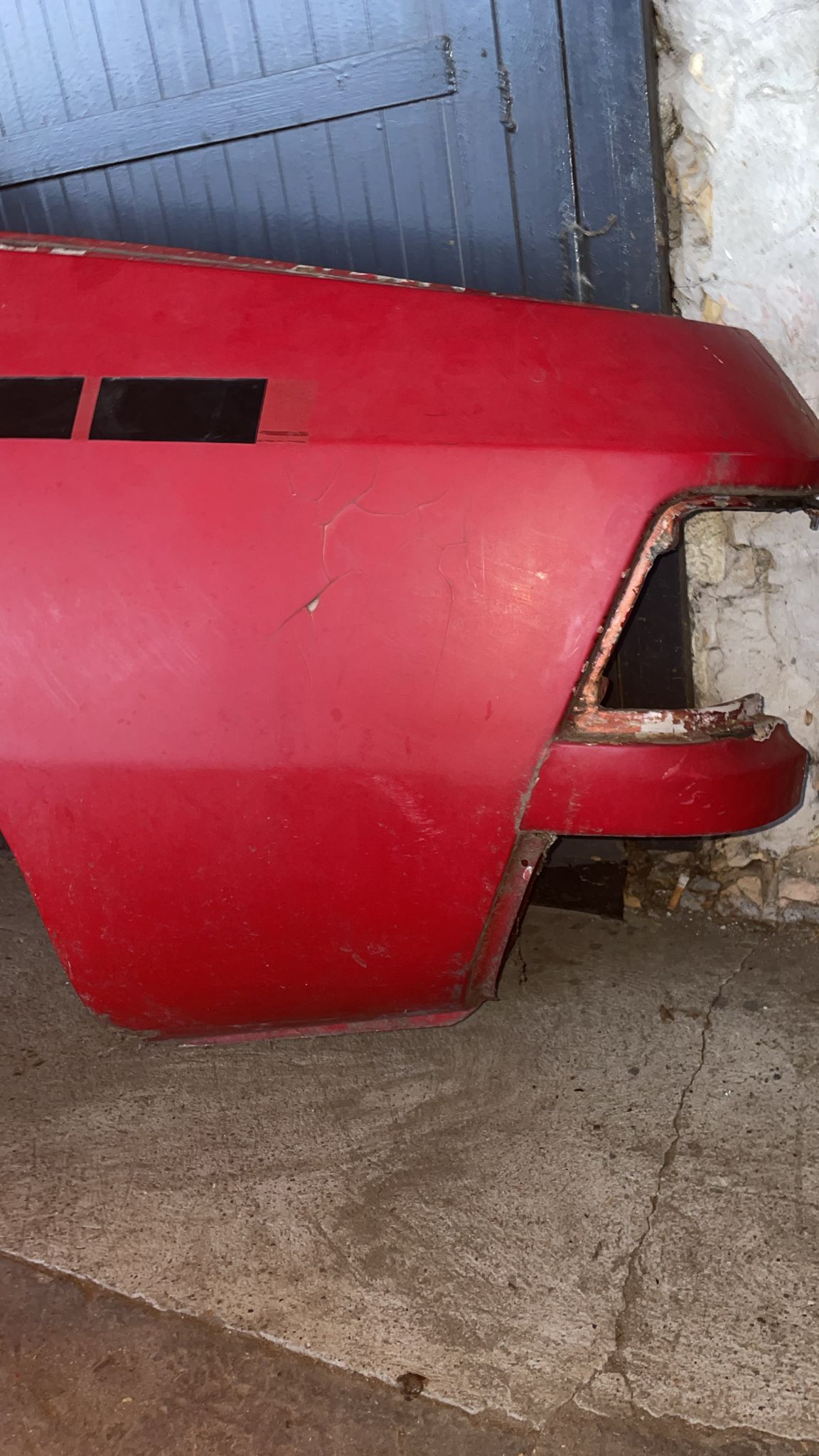 Porsche 924 left rear fender, side section with sill 477809601