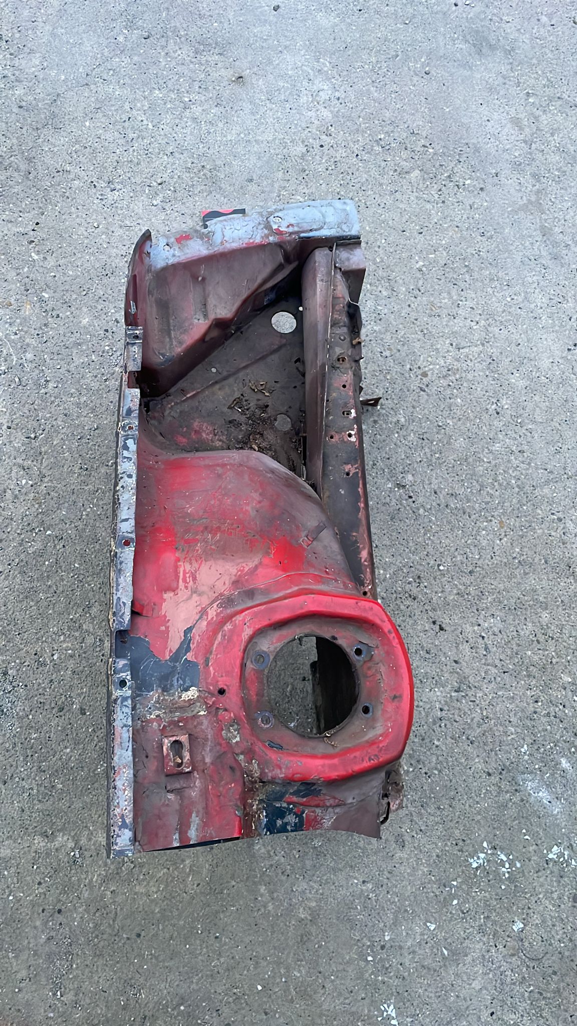 Porsche 924 early 944 left front wheel housing, 477809107D