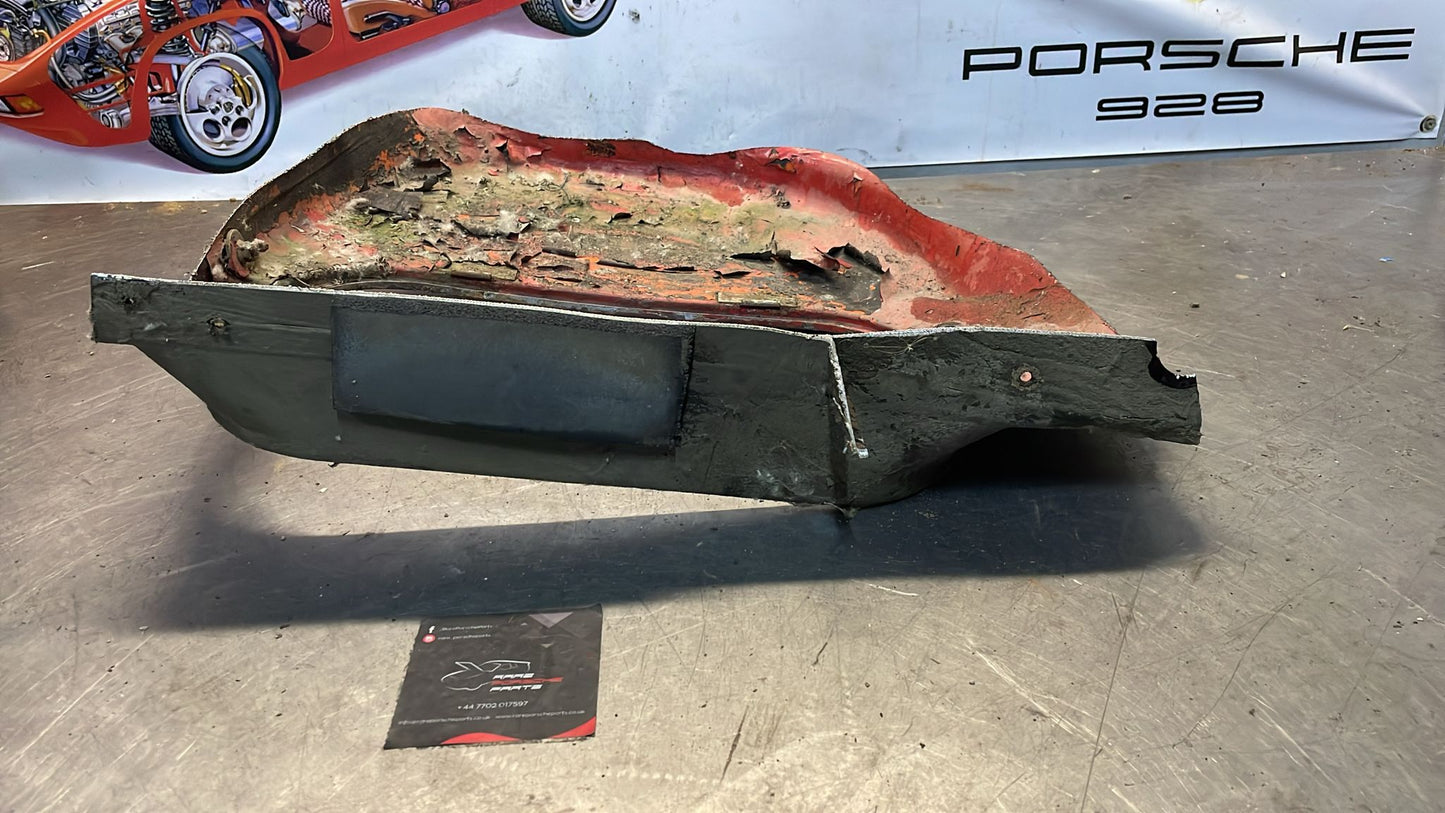 Porsche 928 rear floor section around battery, used, 92850170102