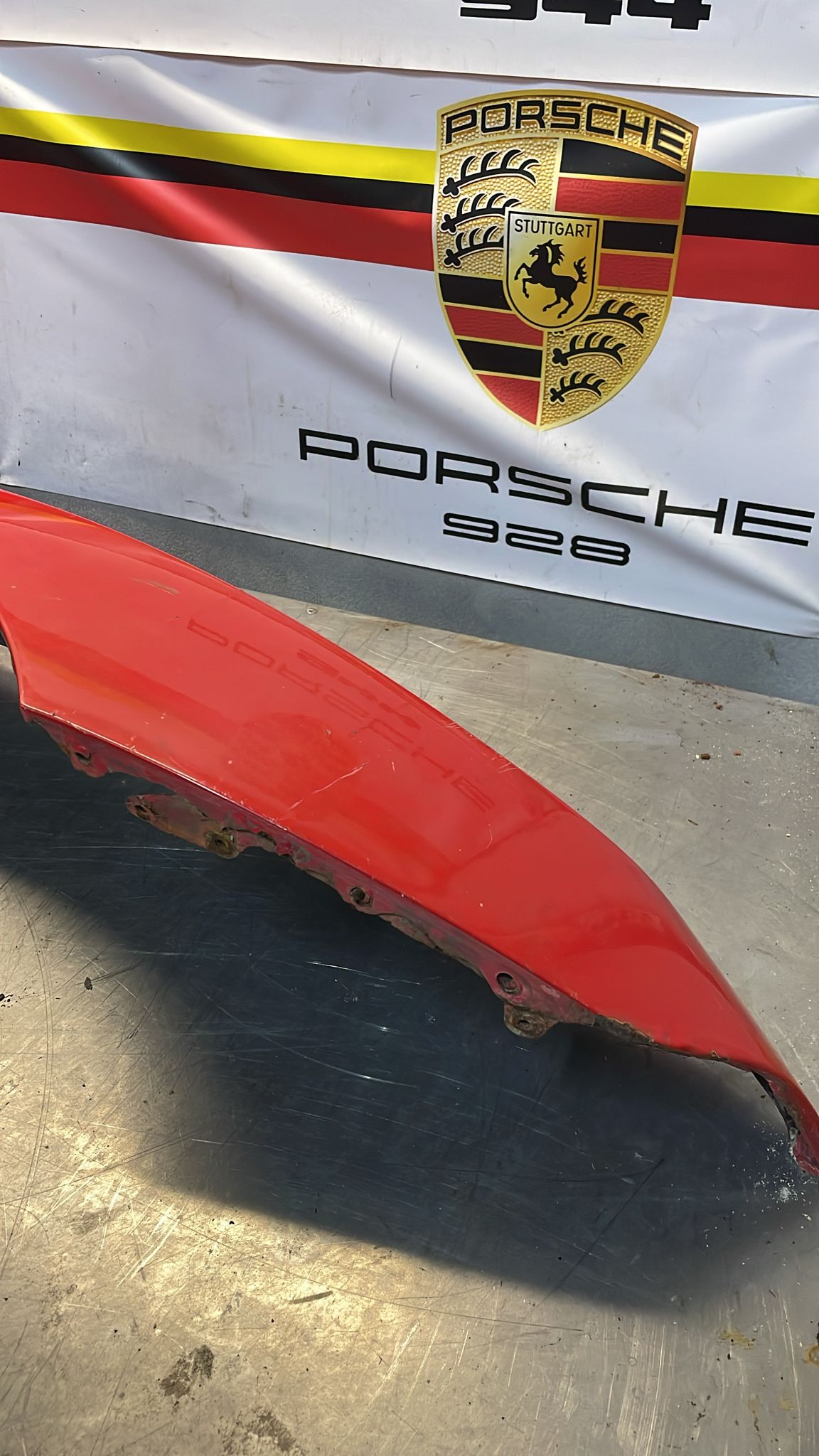 Porsche 944 S2 Turbo right front wing in need of repair, 95150302203 spares or repair