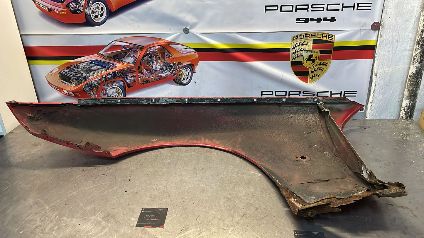 Porsche 944 S2 Turbo right front wing in need of repair, 95150302203 spares or repair