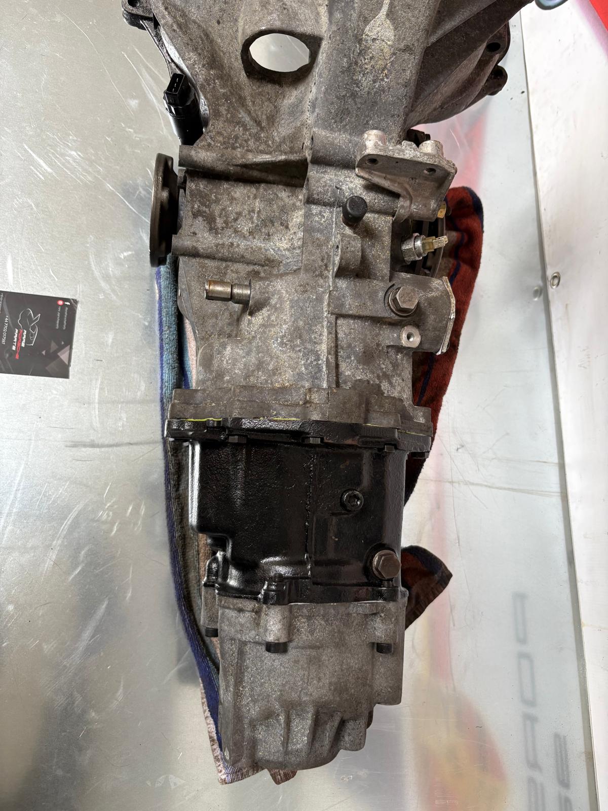 Porsche 944 S2 AOS rebuilt gearbox