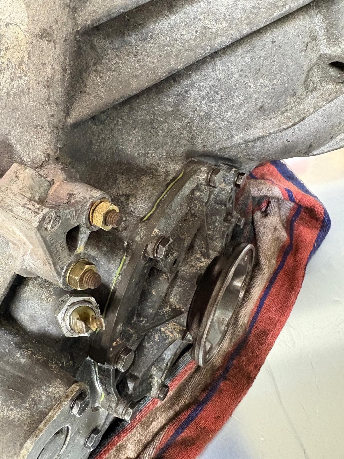 Porsche 944 S2 AOS rebuilt gearbox