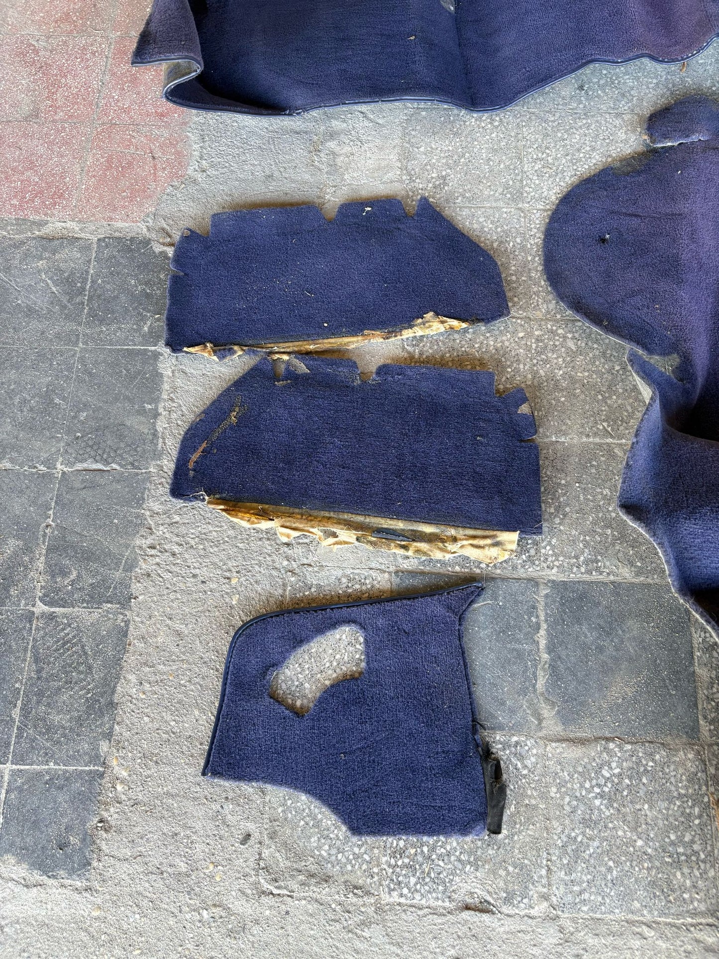 Porsche 944 RHD purple carpet set, NOT complete