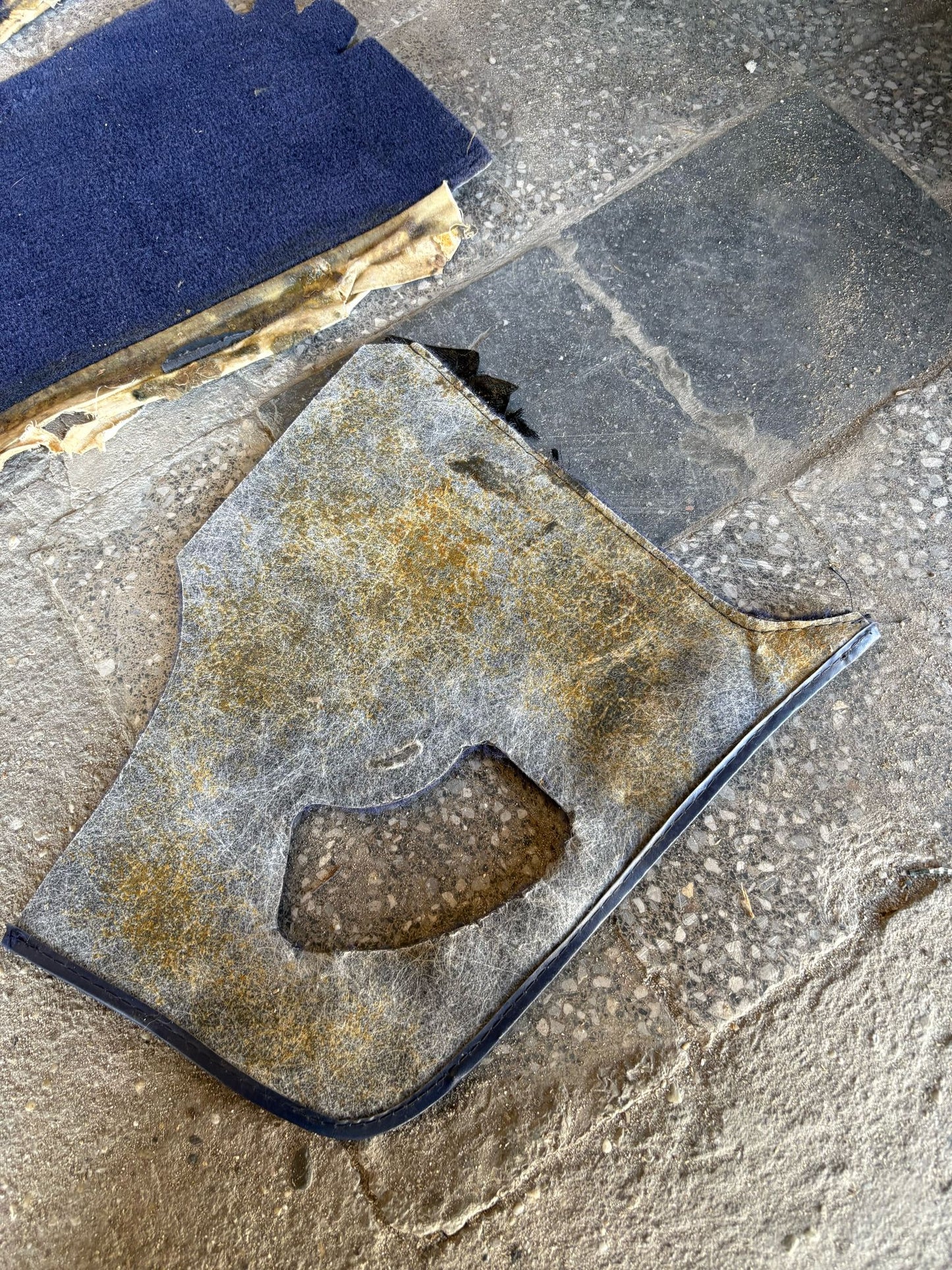 Porsche 944 RHD purple carpet set, NOT complete