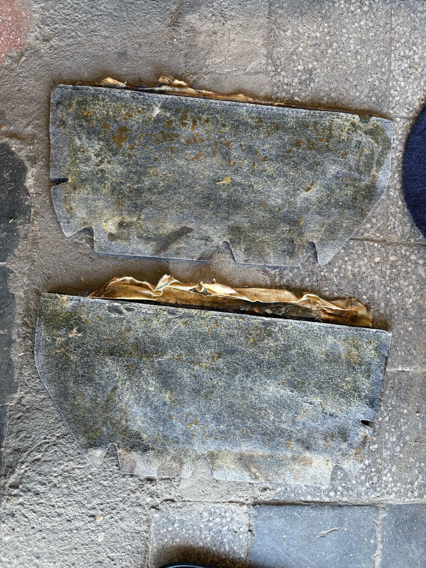 Porsche 944 RHD purple carpet set, NOT complete