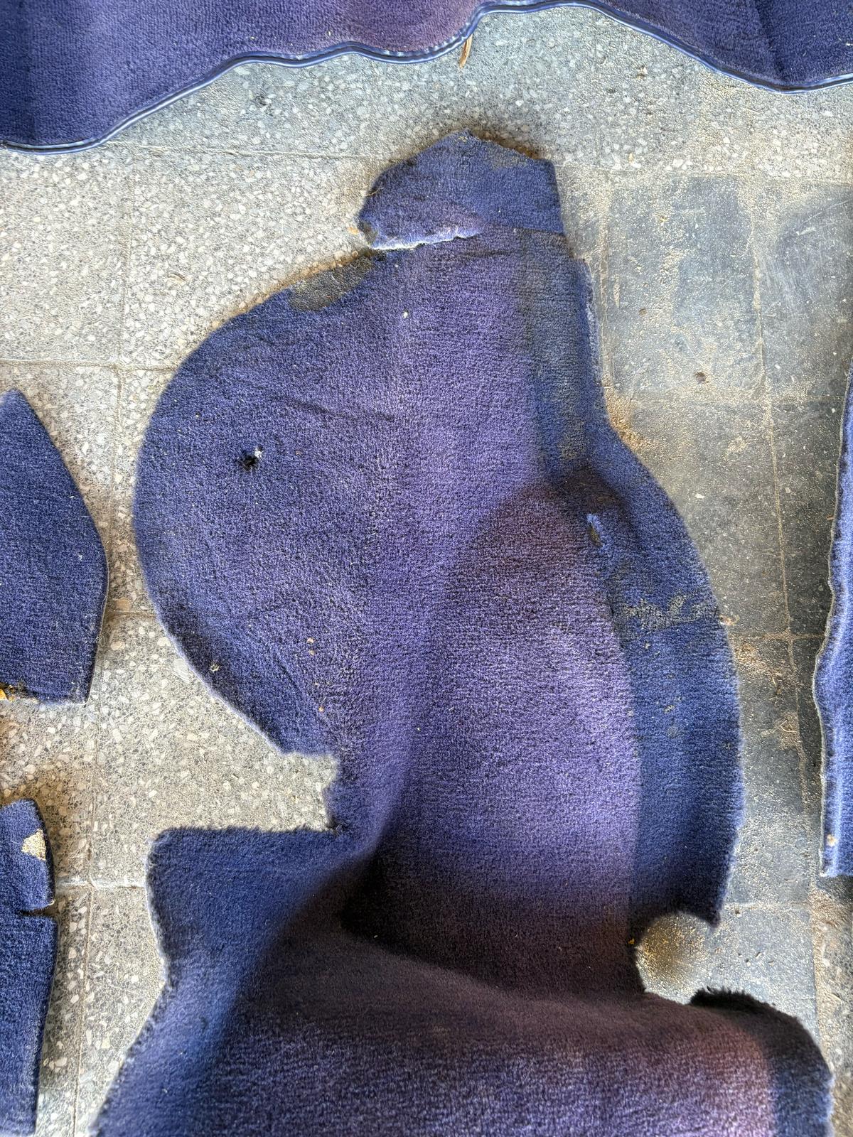 Porsche 944 RHD purple carpet set, NOT complete