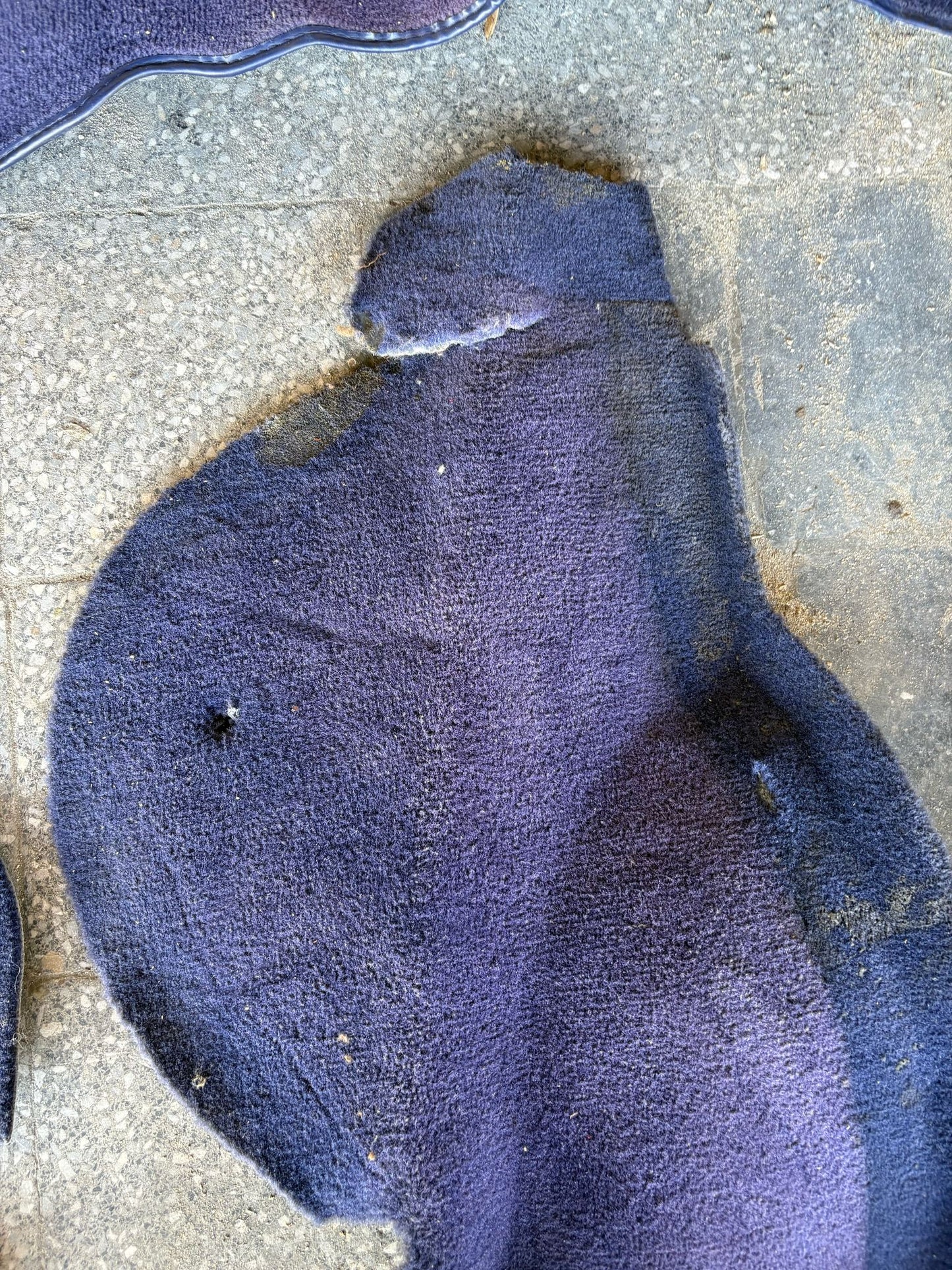 Porsche 944 RHD purple carpet set, NOT complete