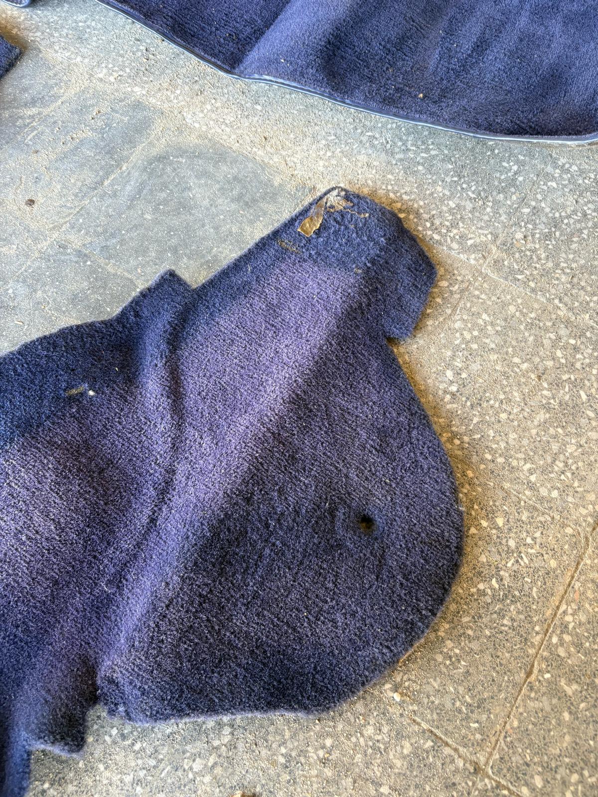 Porsche 944 RHD purple carpet set, NOT complete