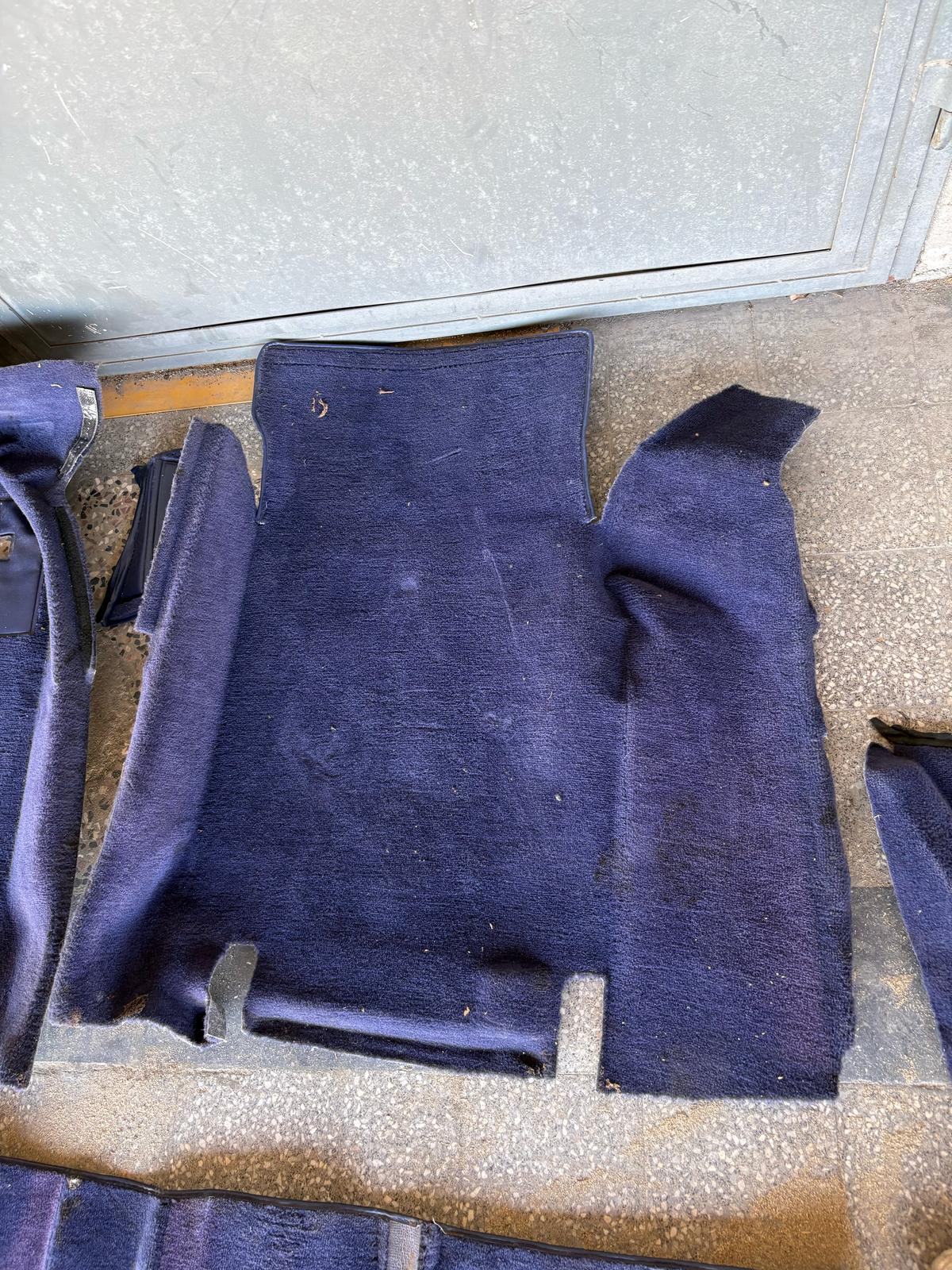 Porsche 944 RHD purple carpet set, NOT complete