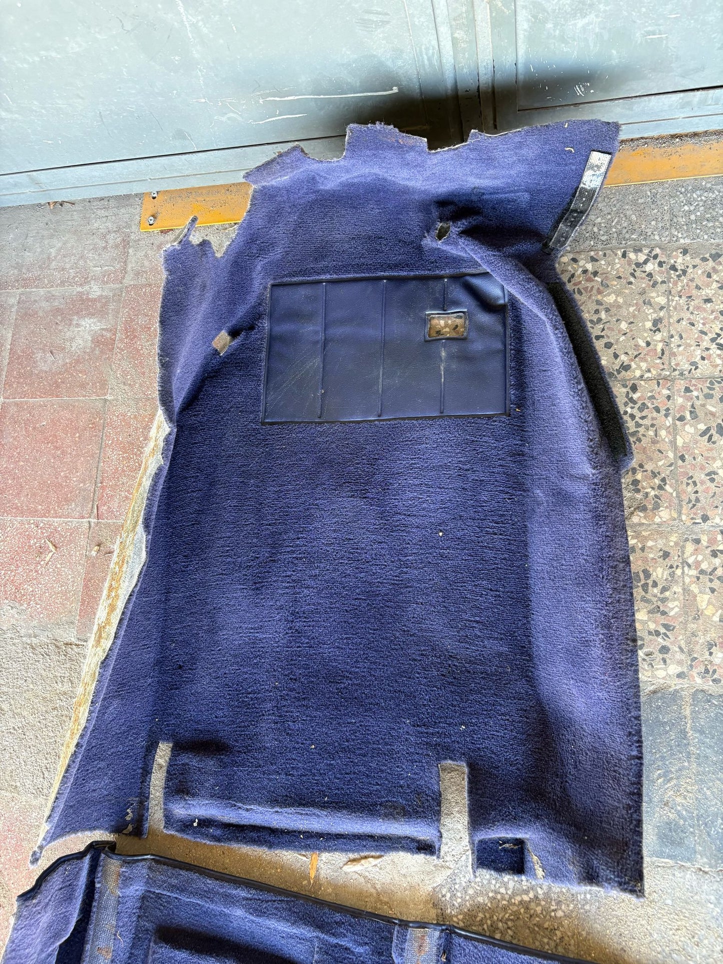 Porsche 944 RHD purple carpet set, NOT complete