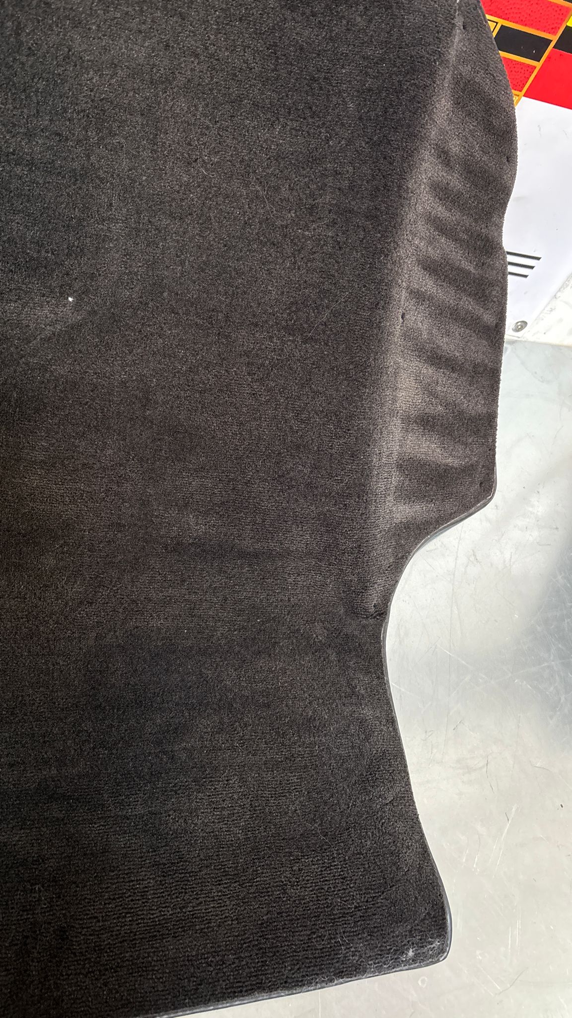 Porsche 924 944 -85.5 boot carpet, black, 94555506303 used, space saver wheel type