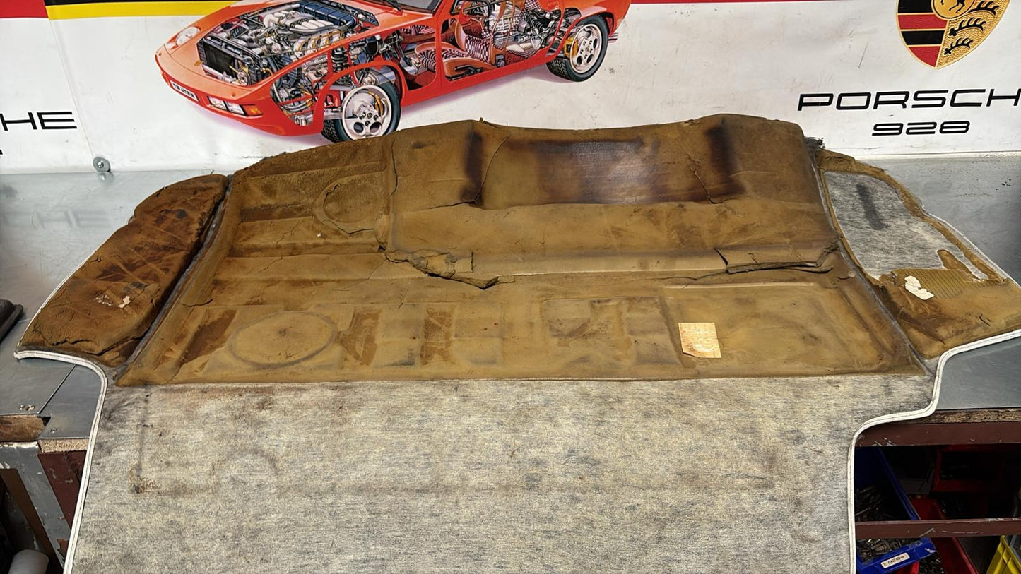 Porsche 924S 944 85.5- boot carpet, champagne, 94555506303 used, space saver wheel type
