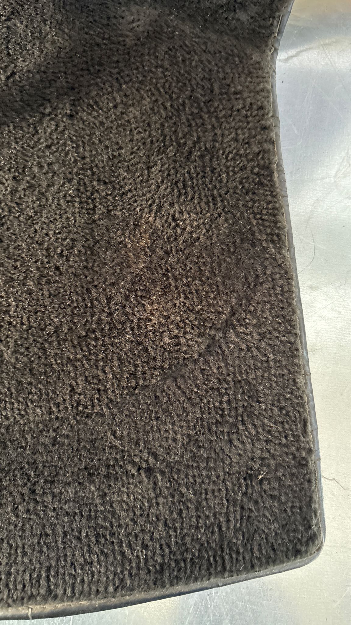 Porsche 924 944 -85.5 boot carpet, black, 94555506303 used, space saver wheel type