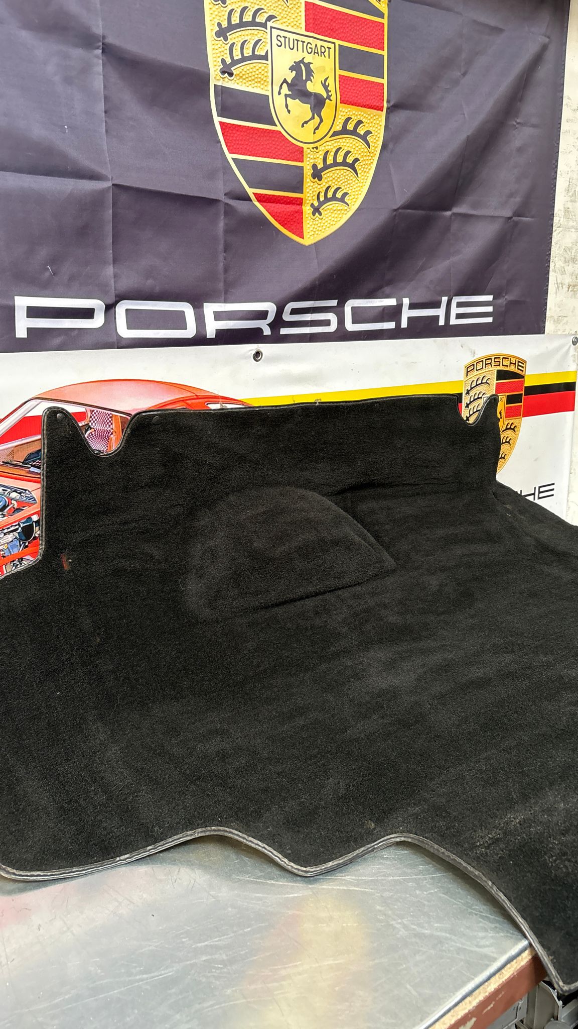 Porsche 924S 944 85.5- boot carpet, black, 94555506303 used, space saver wheel type