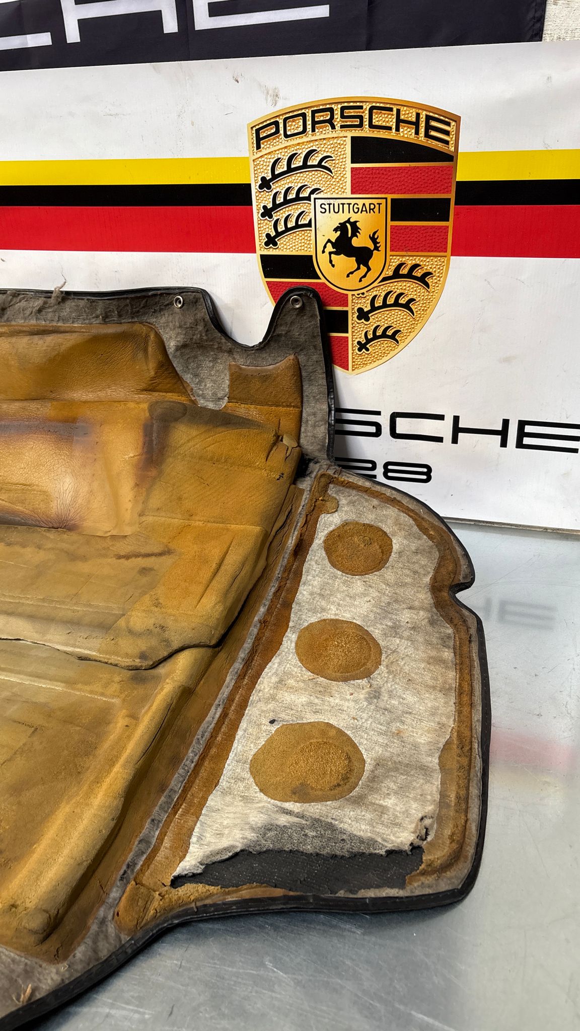 Porsche 924S 944 85.5- boot carpet, black, 94555506303 used, space saver wheel type