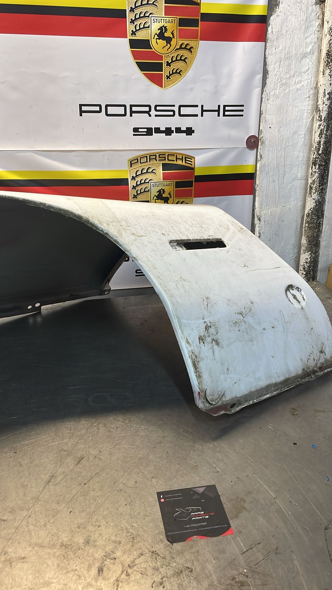 Porsche 928 S4 GT front left wing, used, 92850301111