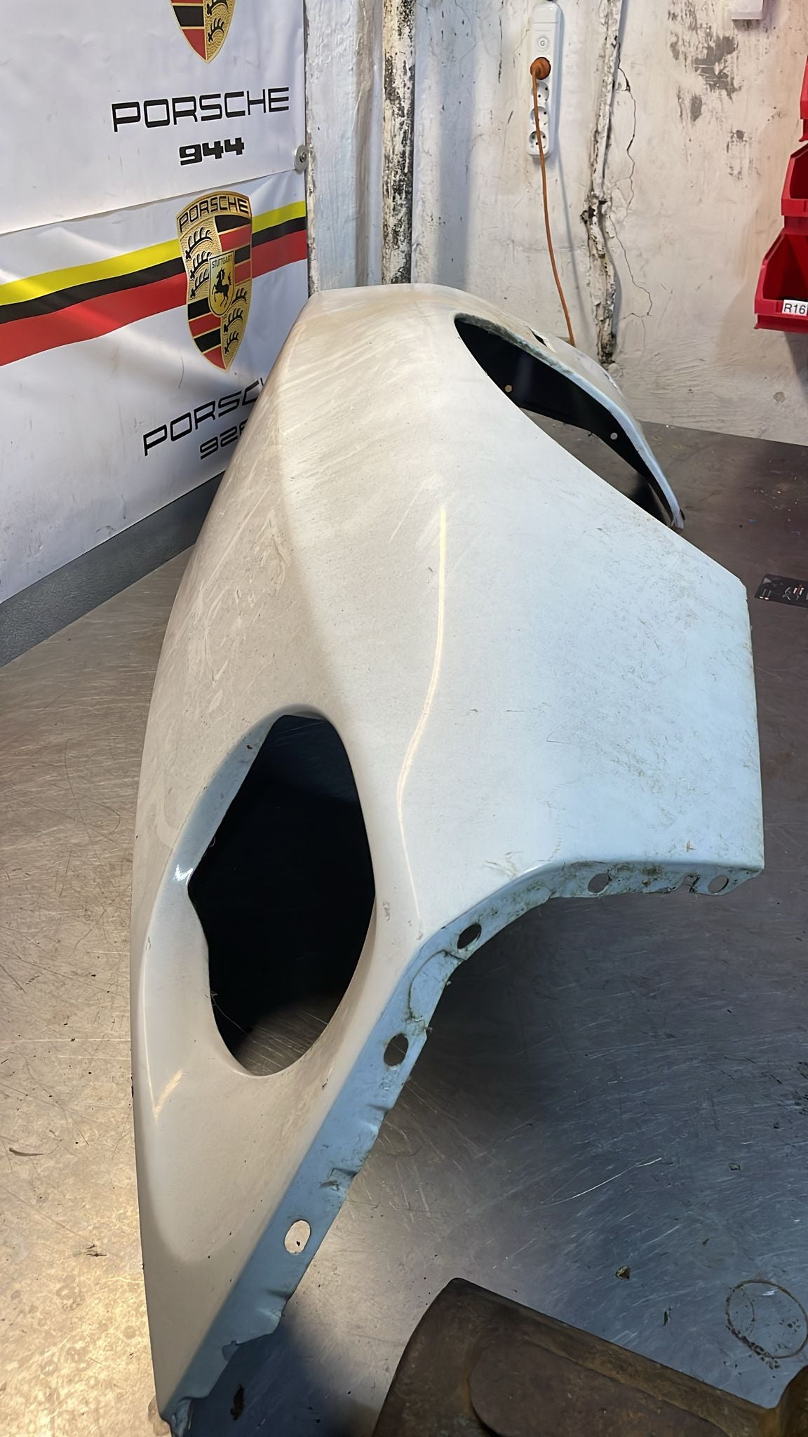 Porsche 928 S4 GT front left wing, used, 92850301111