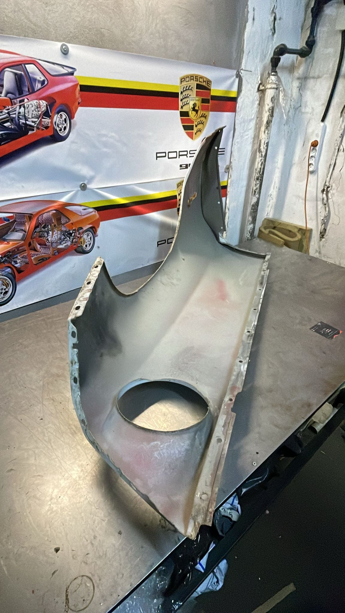 Porsche 928 S4 GT front left wing, used, 92850301111