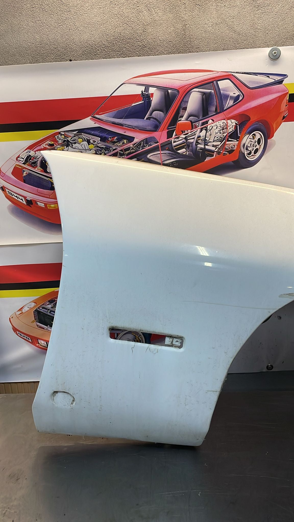 Porsche 928 S4 GT front right wing, used, 92850301211