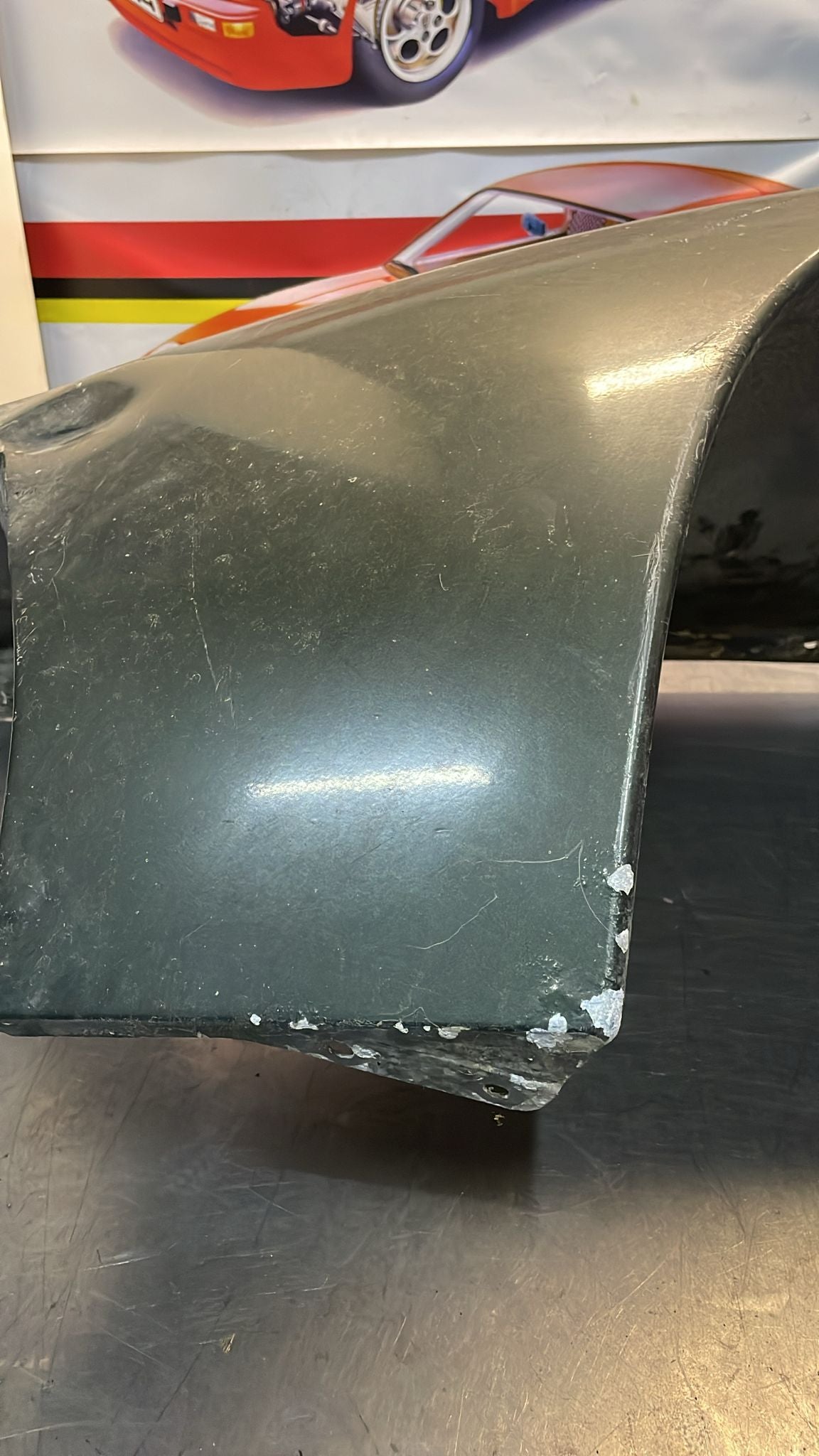 Porsche 928 front left wing, 92850301103 used