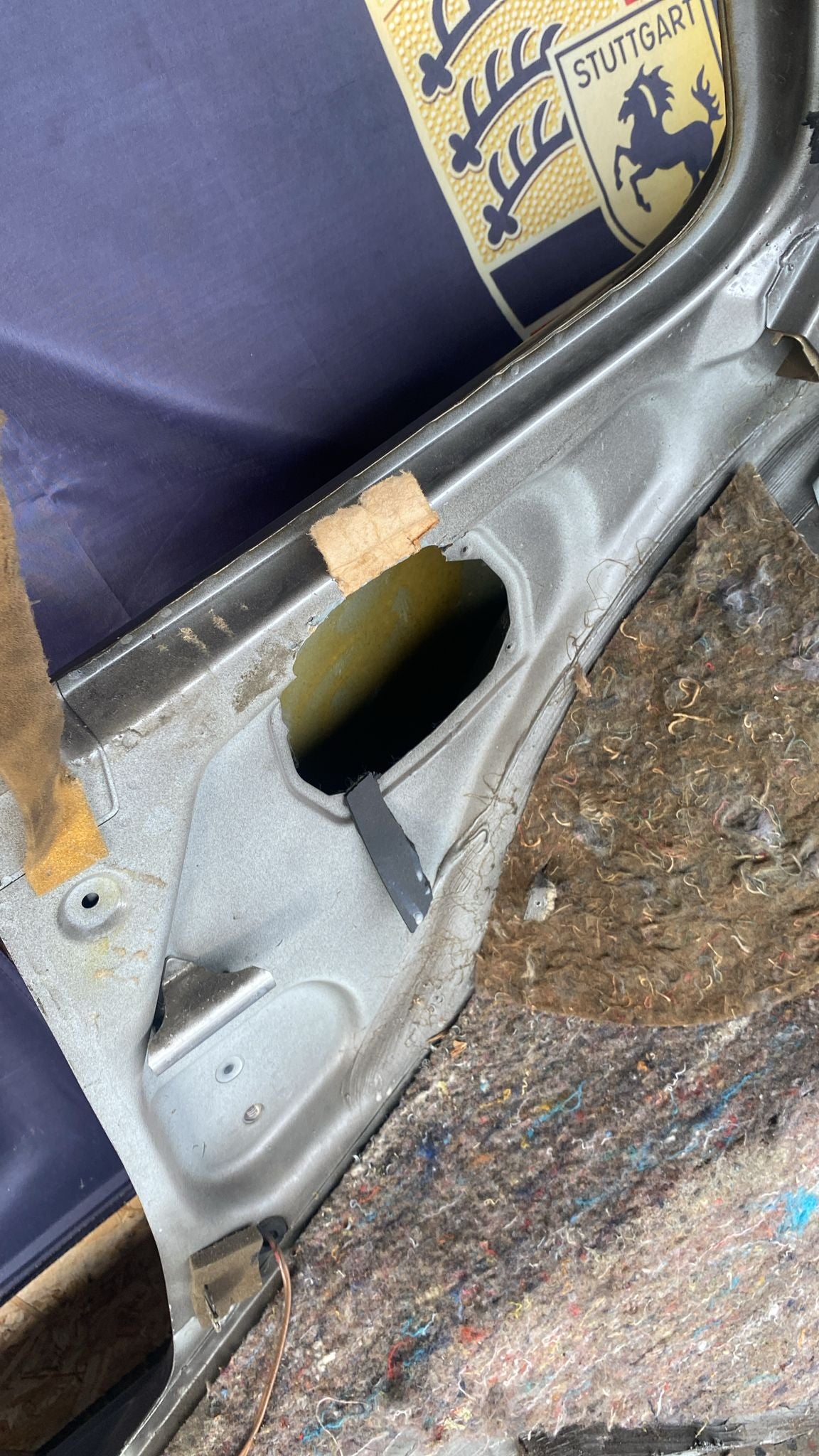 Porsche 944 Right side cut, rear fender with sill 94450390403, 94450361200