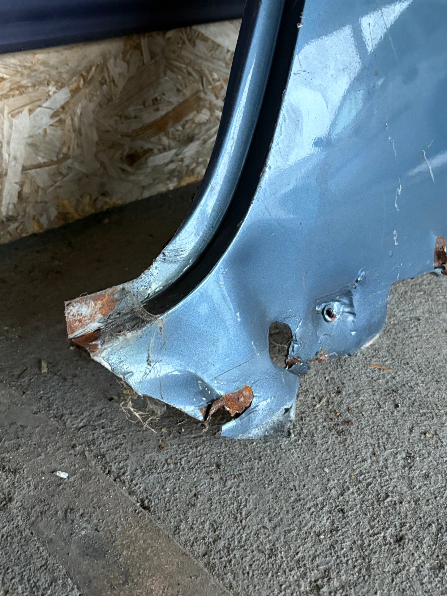 Porsche 911 964 rear left fender cut, used 96450306101