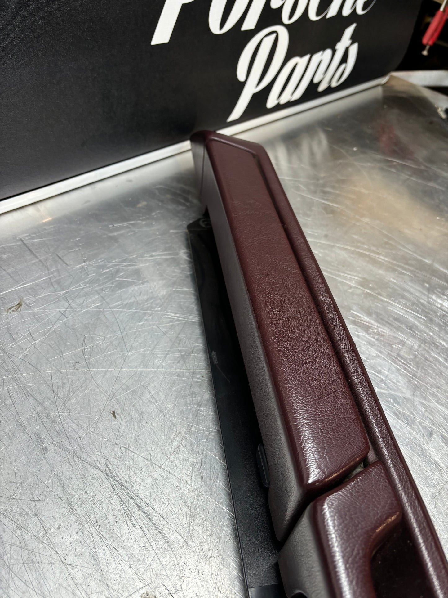 Porsche 928 Burgundy door armrest, right, off side, 92855510203, use, very nice condition