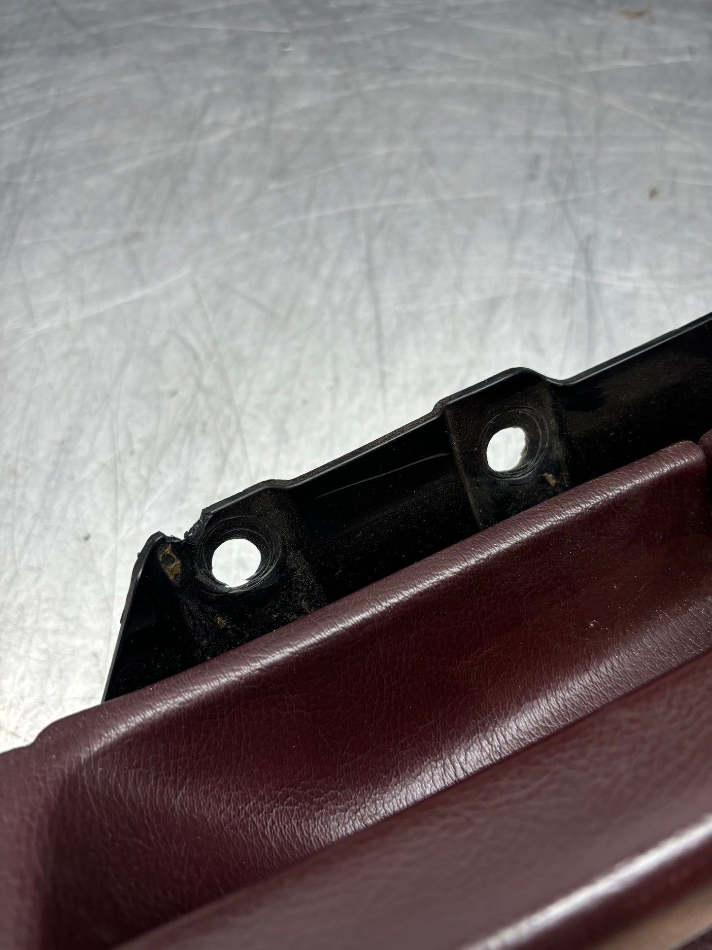 Porsche 928 Burgundy door armrest, right, off side, 92855510203, use, very nice condition