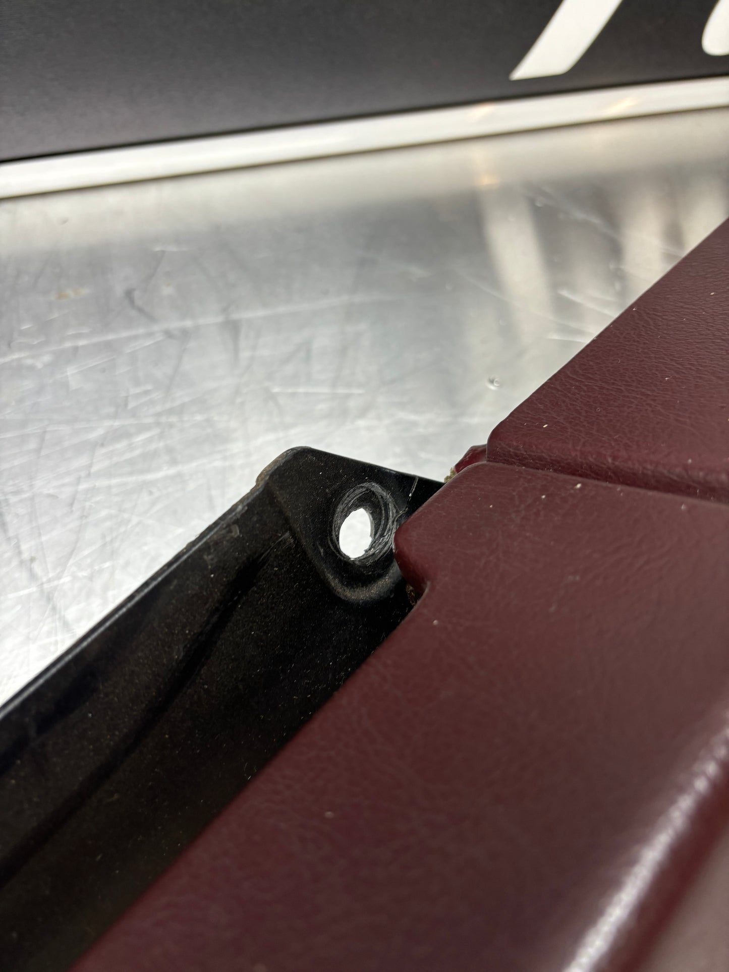 Porsche 928 Burgundy door armrest, right, off side, 92855510203, use, very nice condition