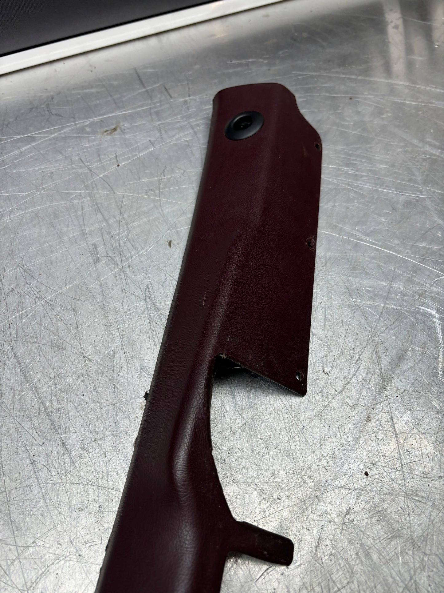 Porsche 928 Burgundy tailgate trim, bottom section, 92855165302 used