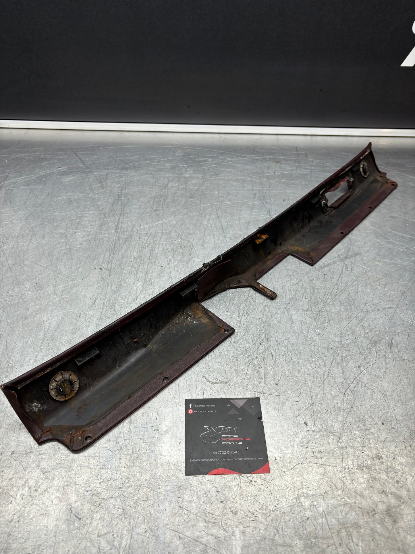 Porsche 928 Burgundy tailgate trim, bottom section, 92855165302 used