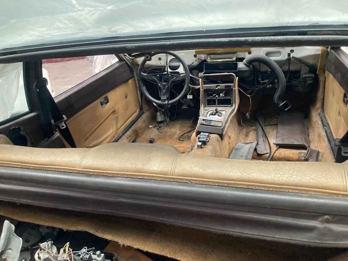 Porsche 924 Turbo, Targa, white, 1981, with Florida title, LHD