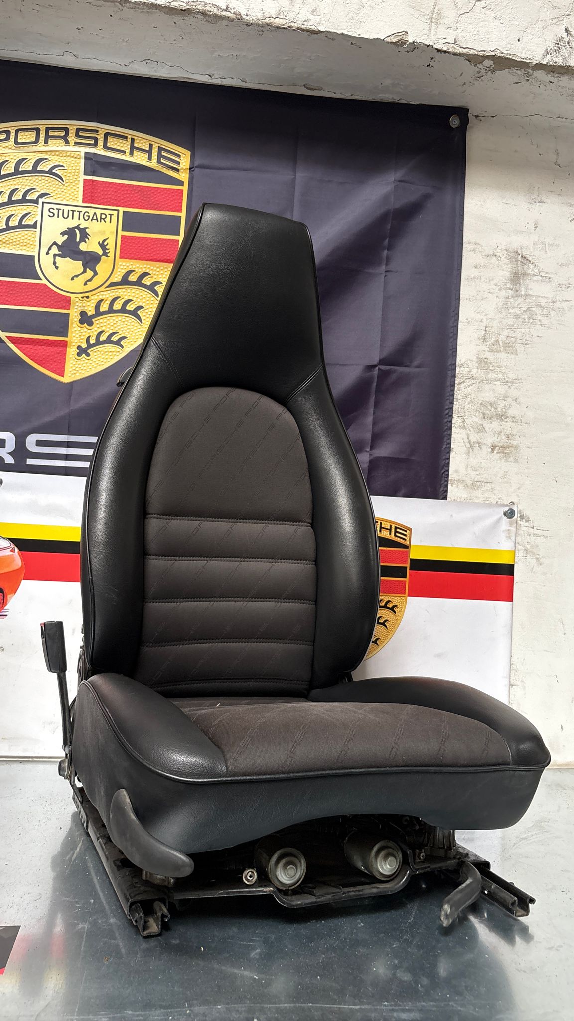 Porsche 944 black seat set, front seats with Porsche scripted fabric, used