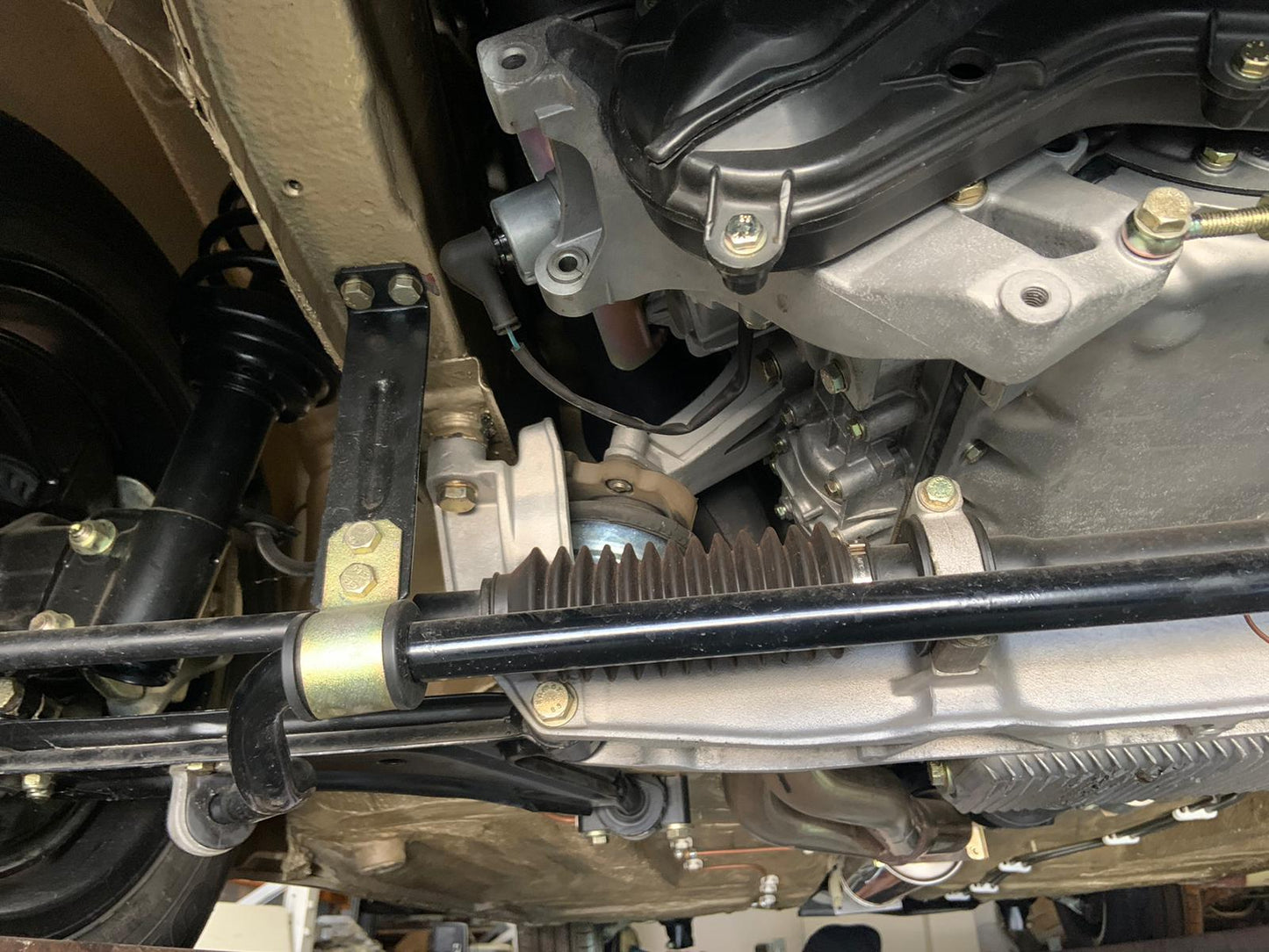 Porsche 944 1984, bolt and nut restored, 400km, LHD