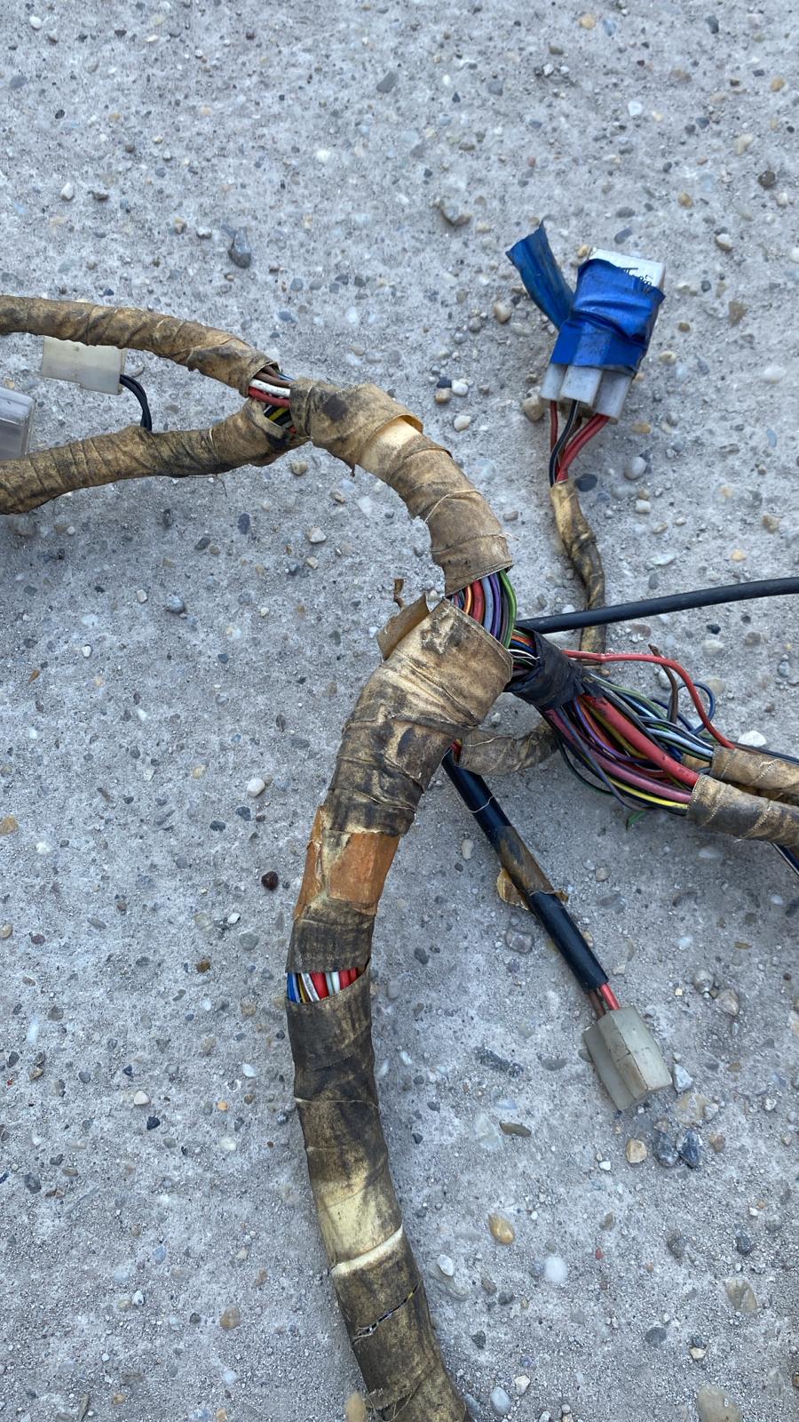 Porsche 944 LHD interior/dashboard wiring loom, manual, used 477971050DF