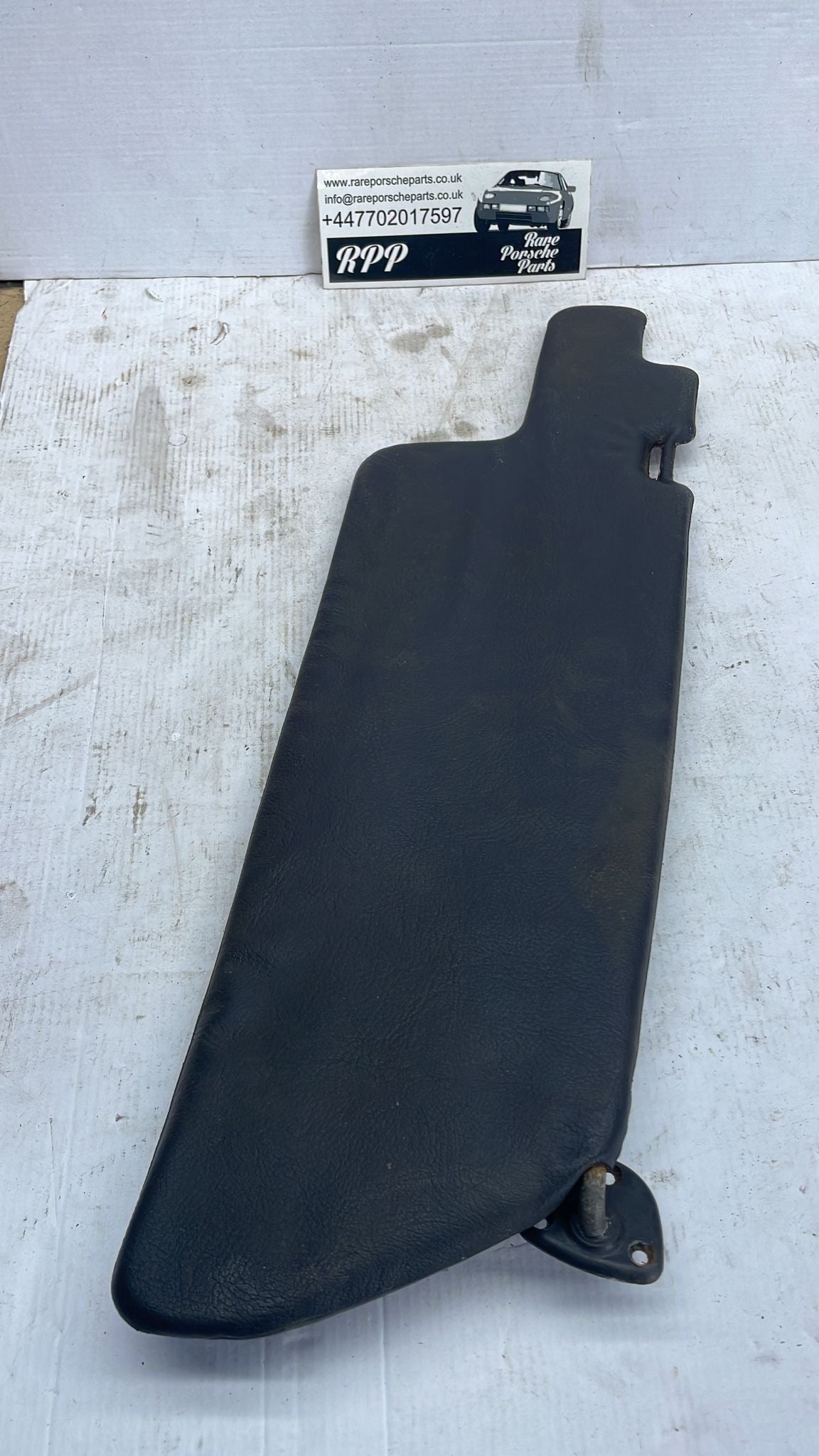 Porsche 924/944 early type right side sun visors in black, used