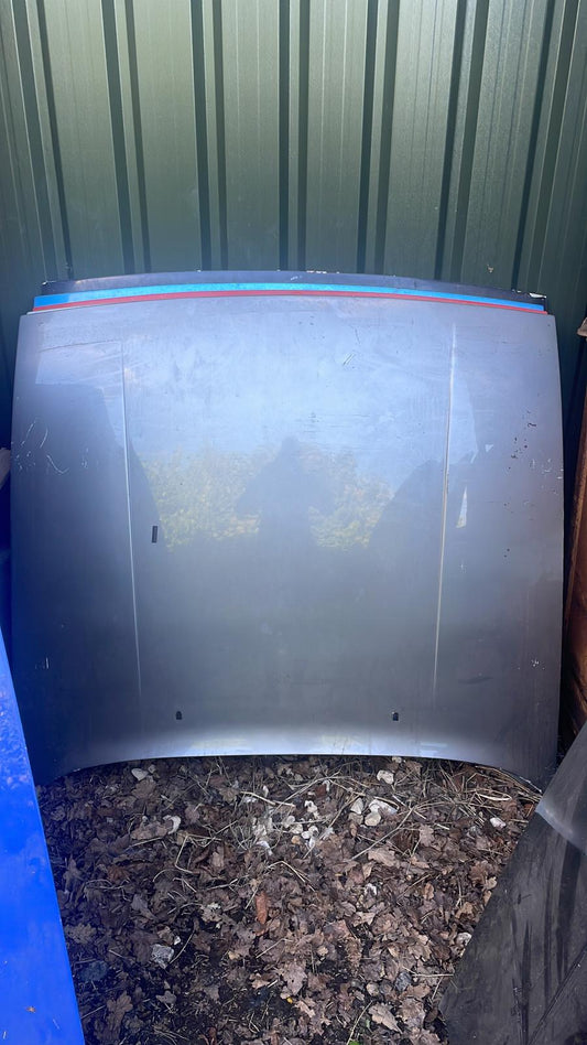 Porsche 944 (85.5-91) 924S bonnet, all needs respraying, later type with bigger nozzle