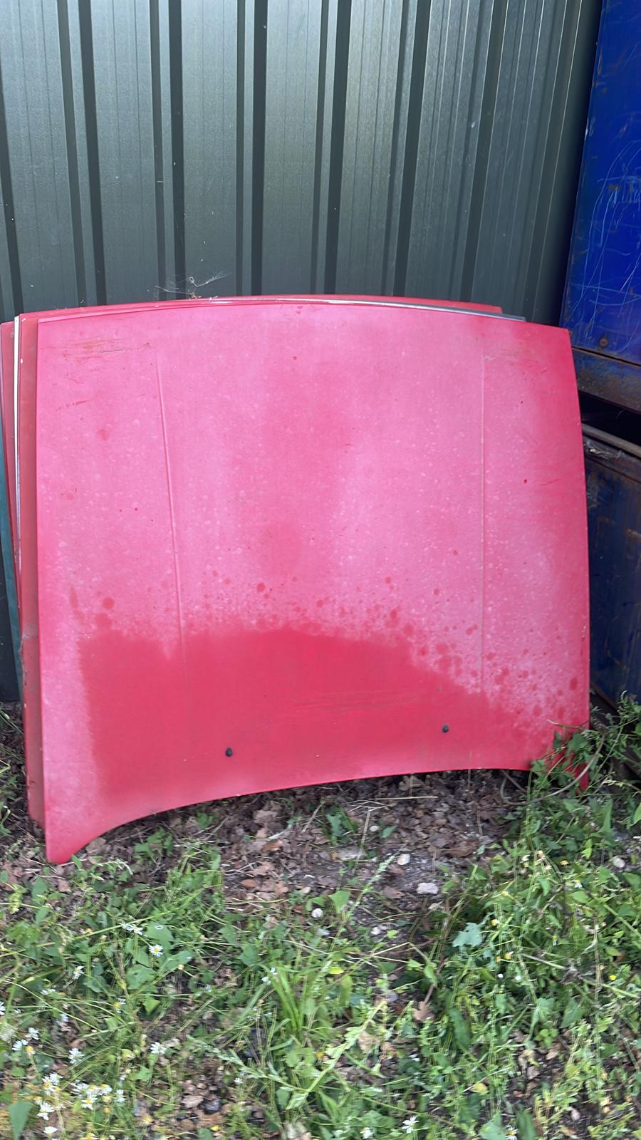 Porsche early 944, late 924 bonnet, all needs respraying, early type with gas struts