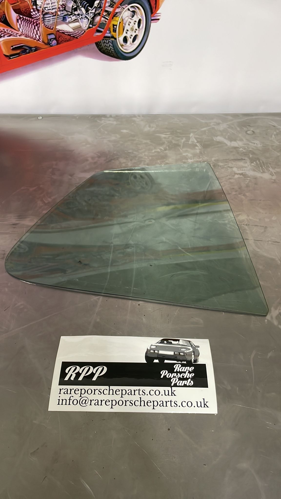Porsche 944 924 rear right quarter window glass, used – Rare Porsche Parts