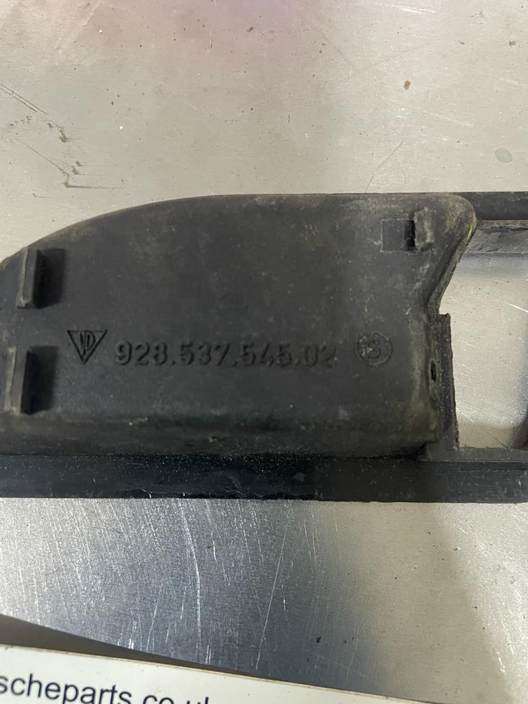 Inserto per maniglia interna della portiera Porsche 928 destro, usato 92853754502