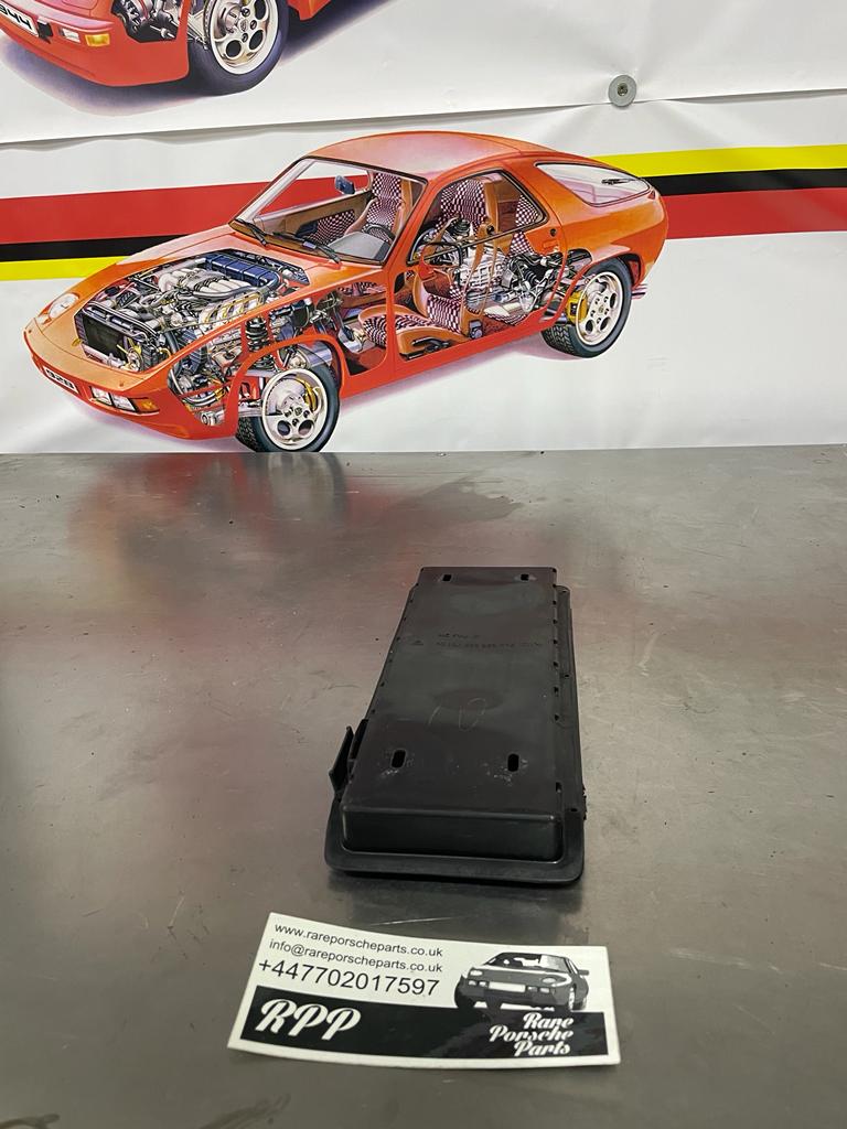 Porsche 928 center armrest cassette,black, used 92855570102