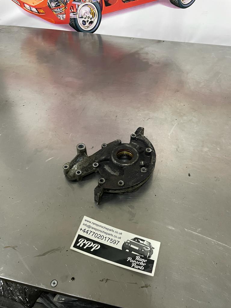 Porsche 944 oil pump assembly, used 944107104