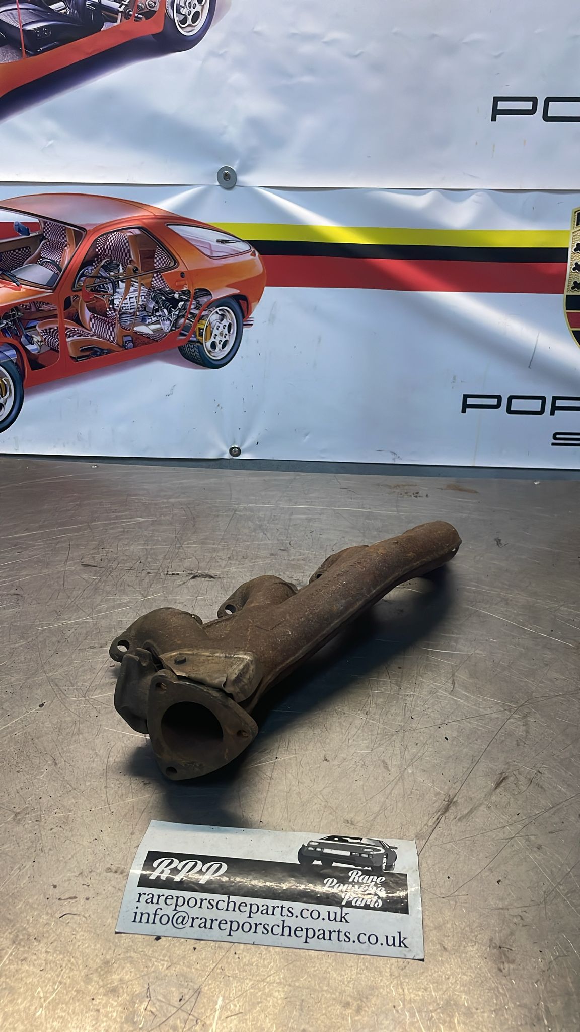 Porsche 928S right side exhaust manifold, used 9281111381R