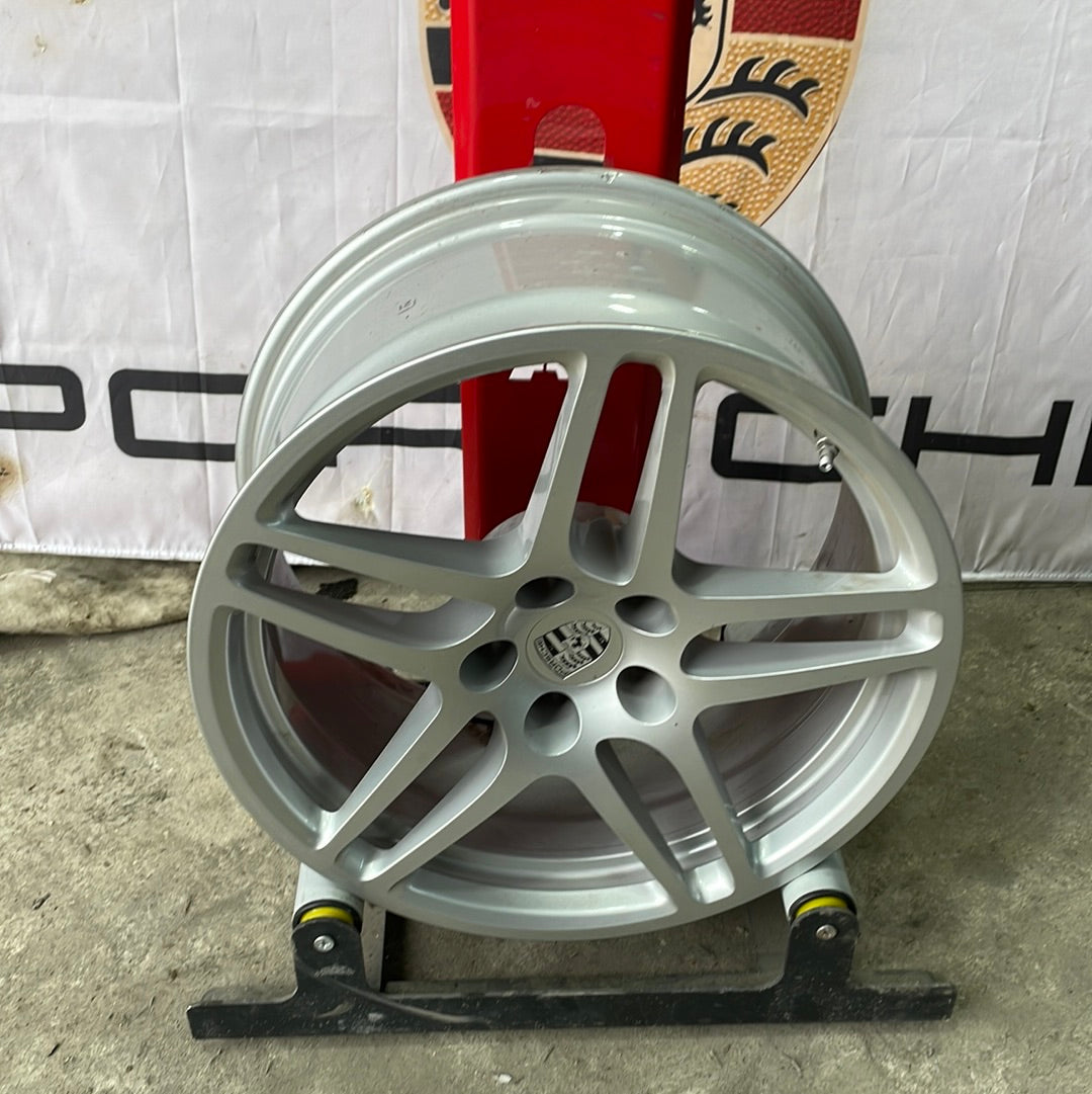 Cerchio in lega posteriore originale Porsche Macan 9Jx18" 95B601025AS